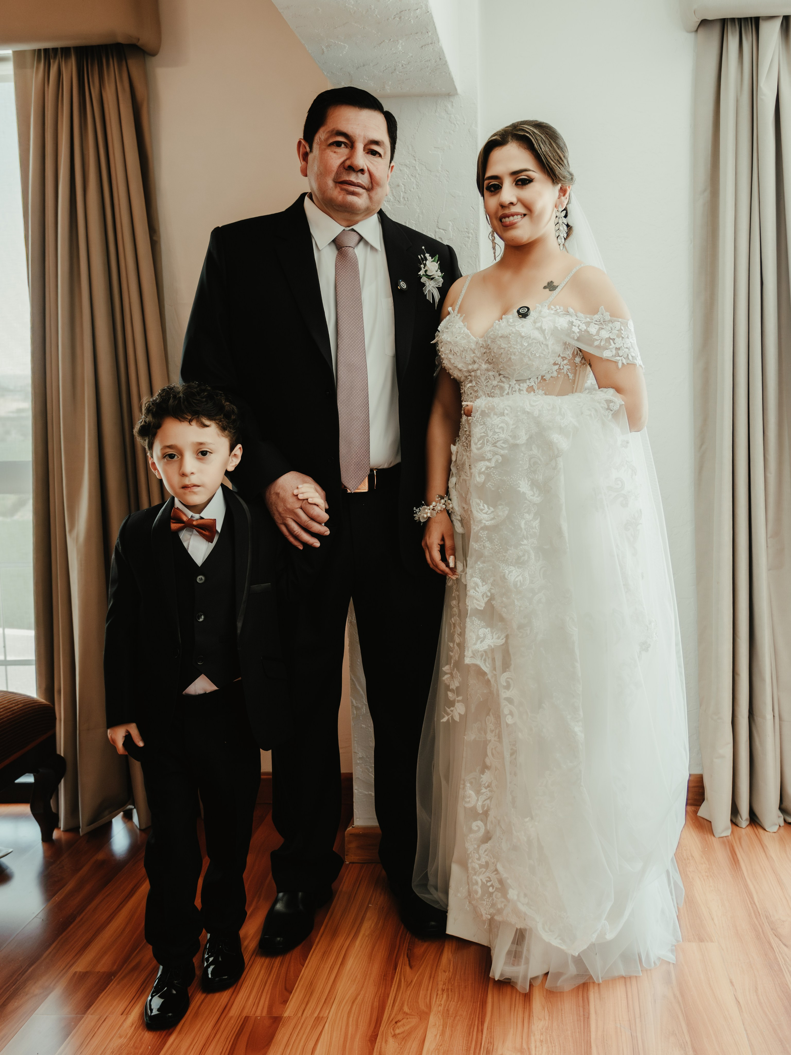 CARLA Y MARIO BODA RELIGIOSA. Studio KVTA | Fotografía y Video de Bodas en Arequipa