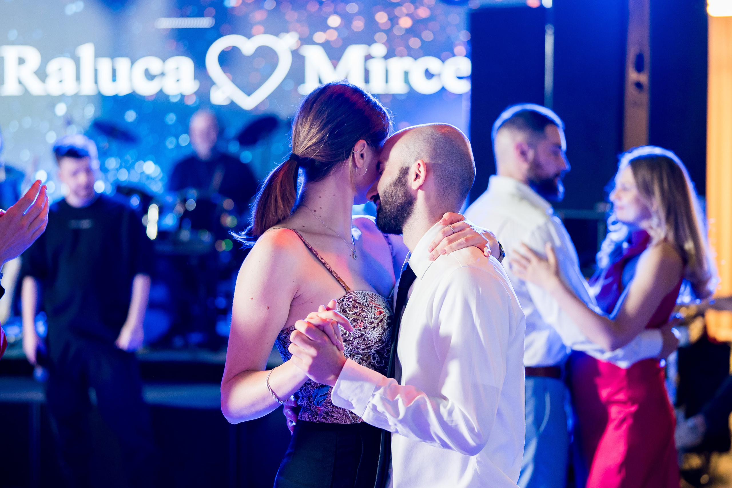 PARTY. Gabriel Florea — Fotograf nuntă București