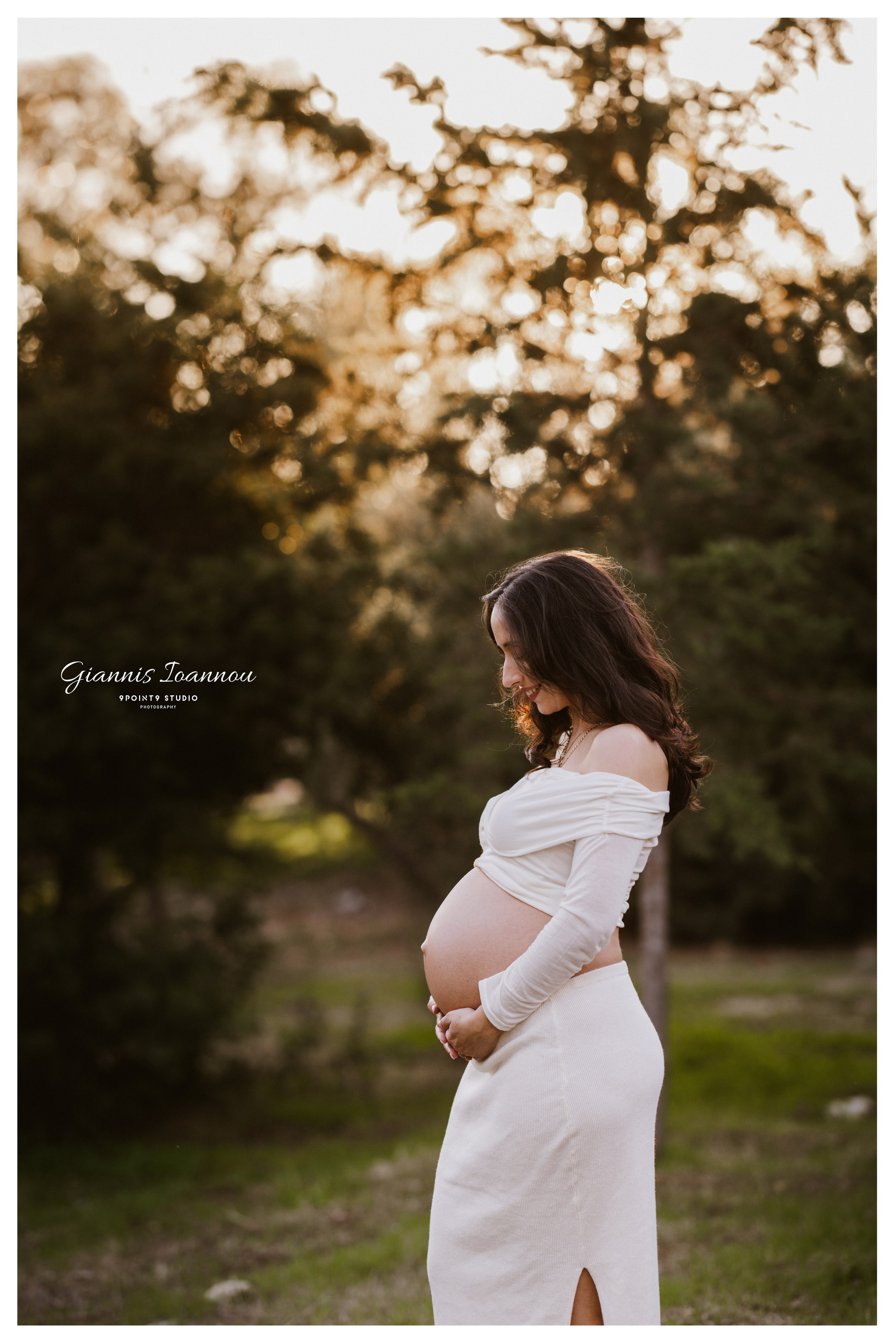 MATERNITY. Giannis Ioannou