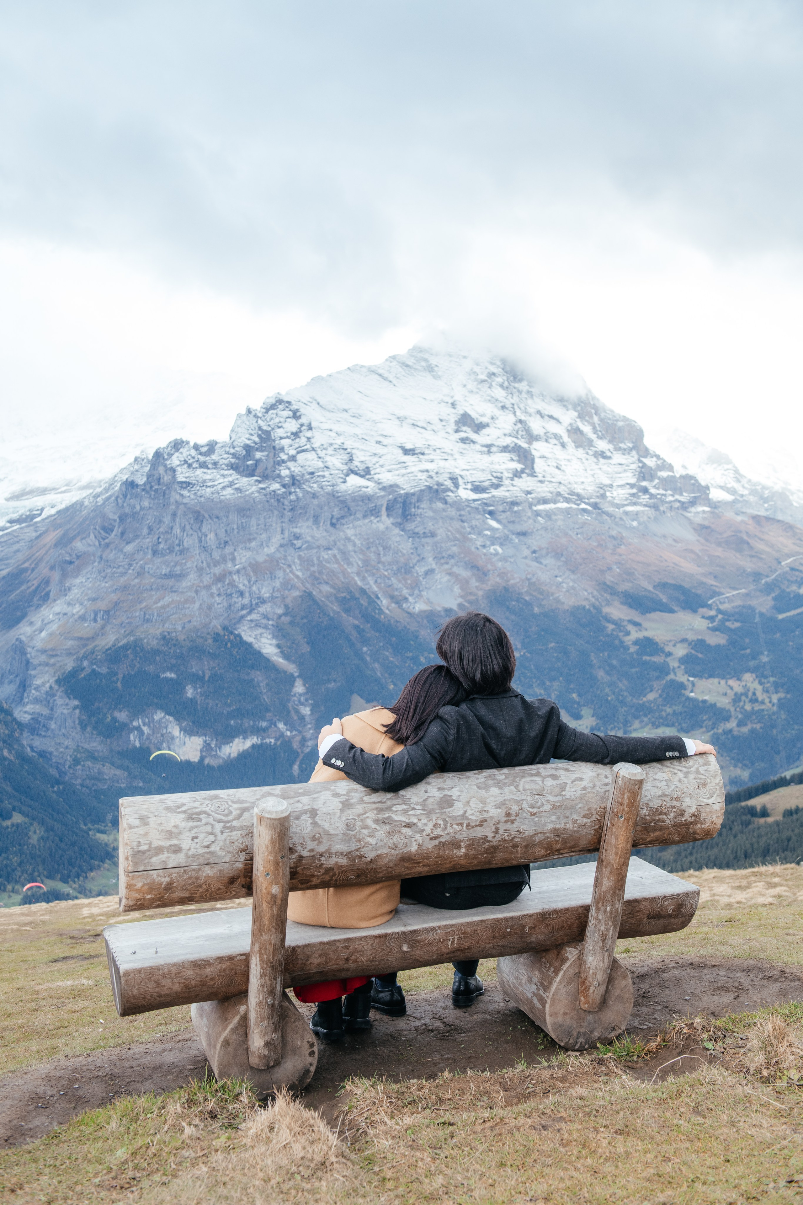 Kaiwen & Xiaoming Grindelwald, Switzerland. I am Elena Altendorfer. Wedding photographer in Zurich and Switzerland