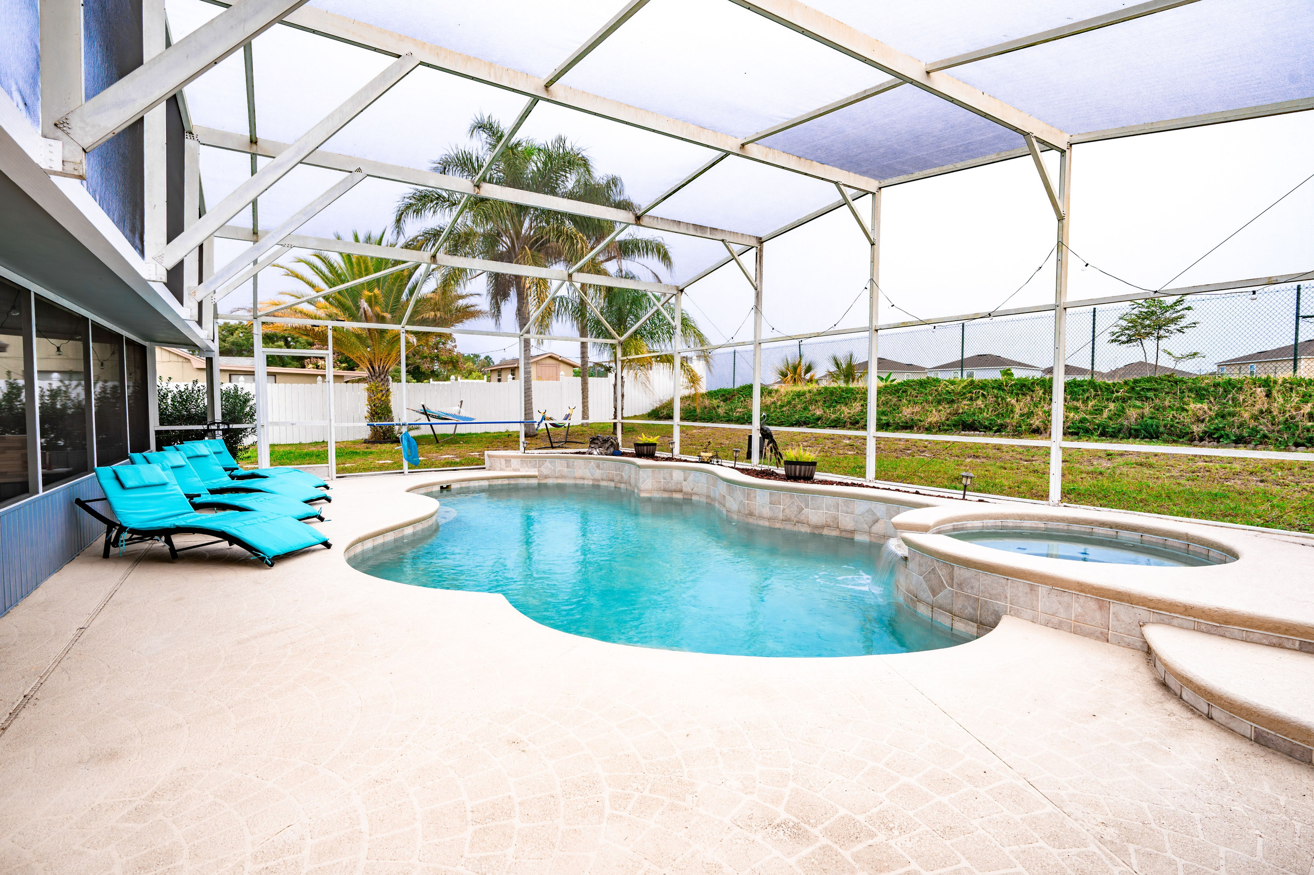 The house is for Rent AirBNB: https://ru.airbnb.com/rooms/1023445326769536774?_set_bev_on_new_domain=1702356155_MDFhNDI0ZDdjMDhj&source_impression_id=p3_1702356155_K3LTjNJeF83QUyI0