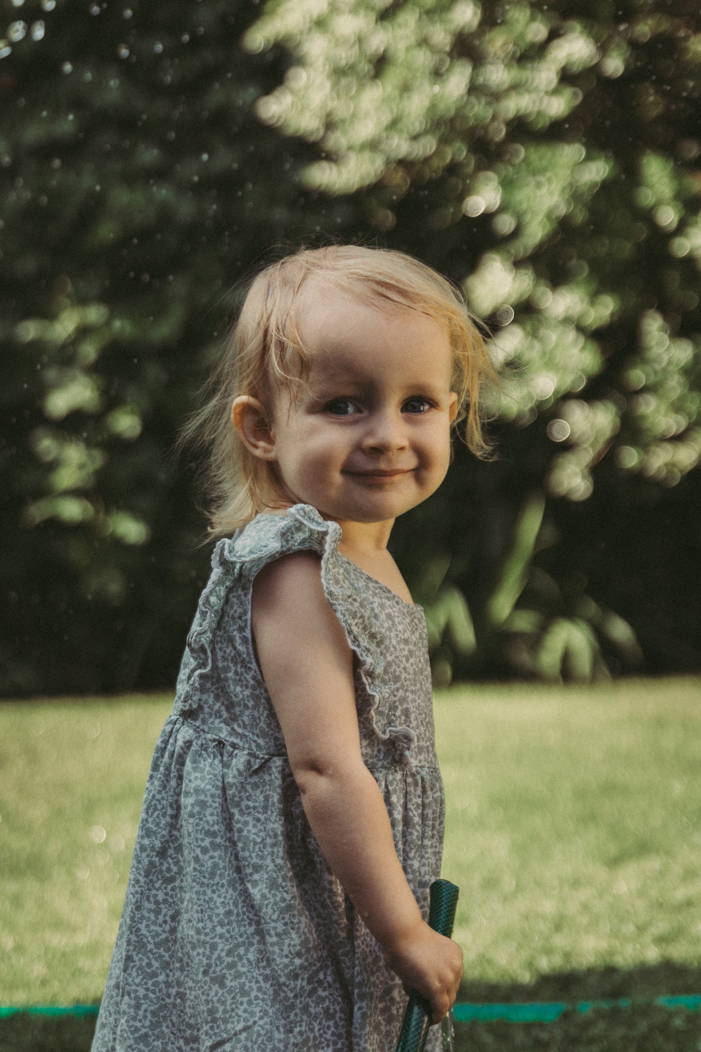 Sesión de fotos familiar en casa — Momentos reales y acogedores. Photographer in Santiago, Chile Anna Almazova