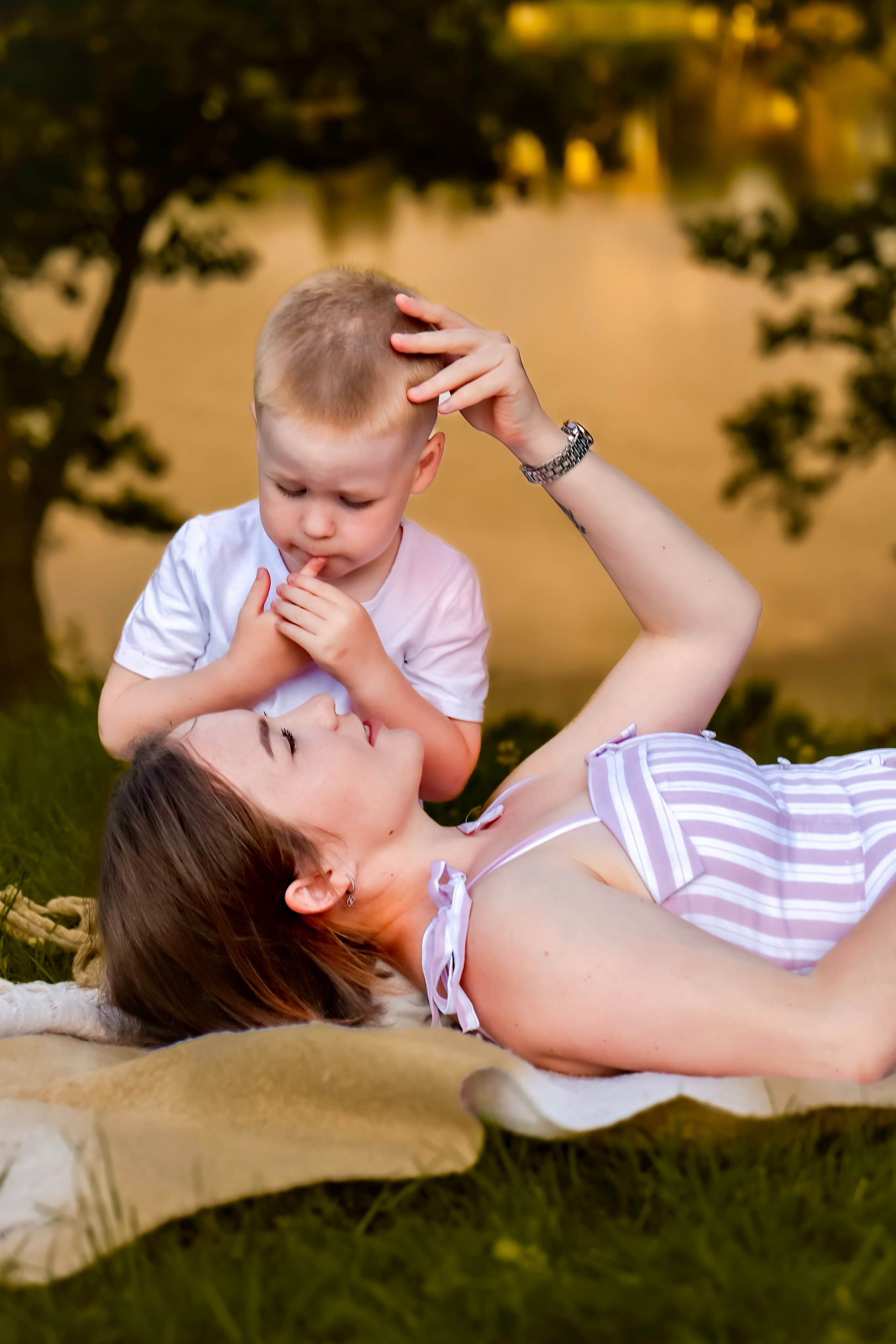 Familie. Fotograf al tainelor bisericești – Alina Fetu