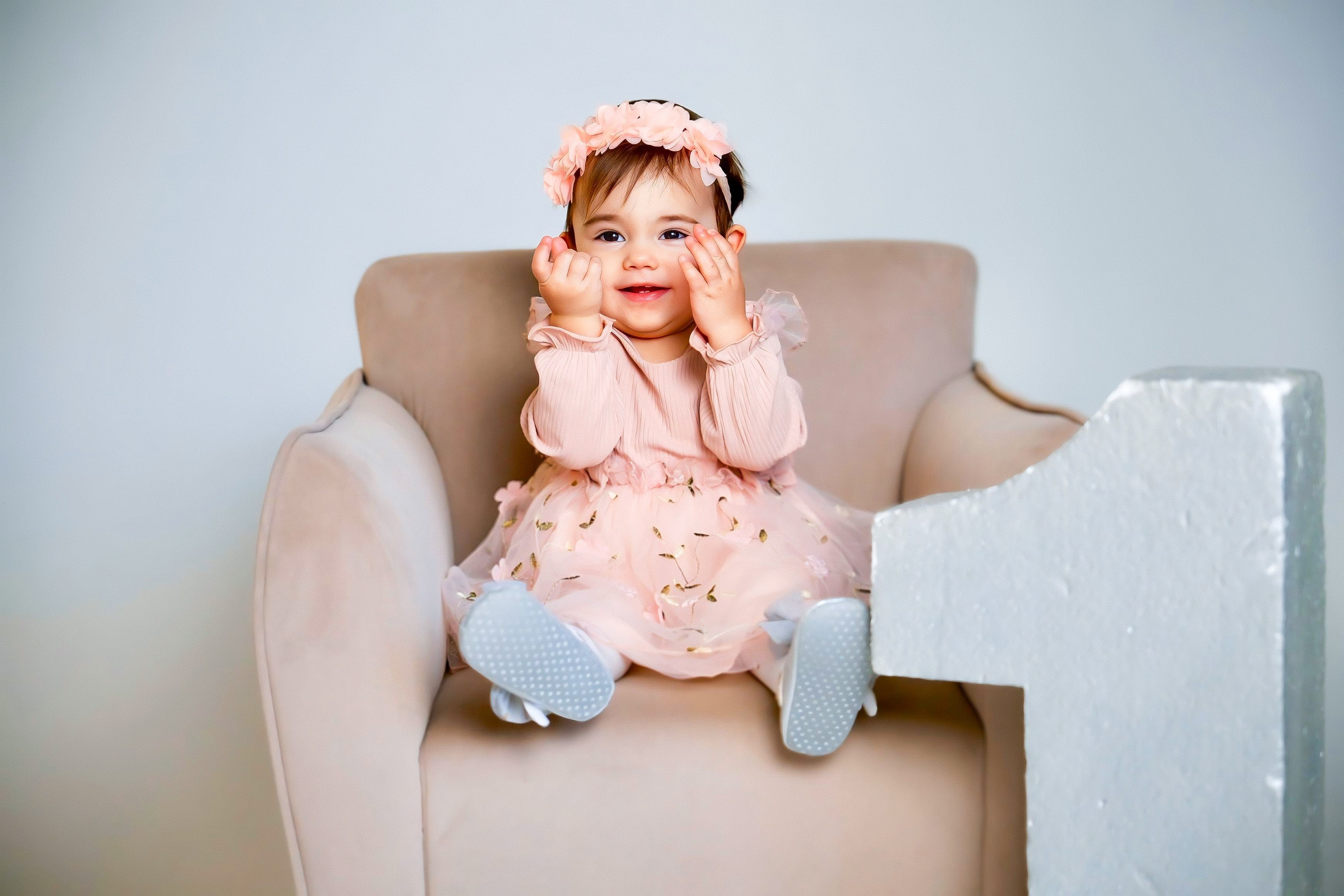 Familie. Fotograf al tainelor bisericești – Alina Fetu