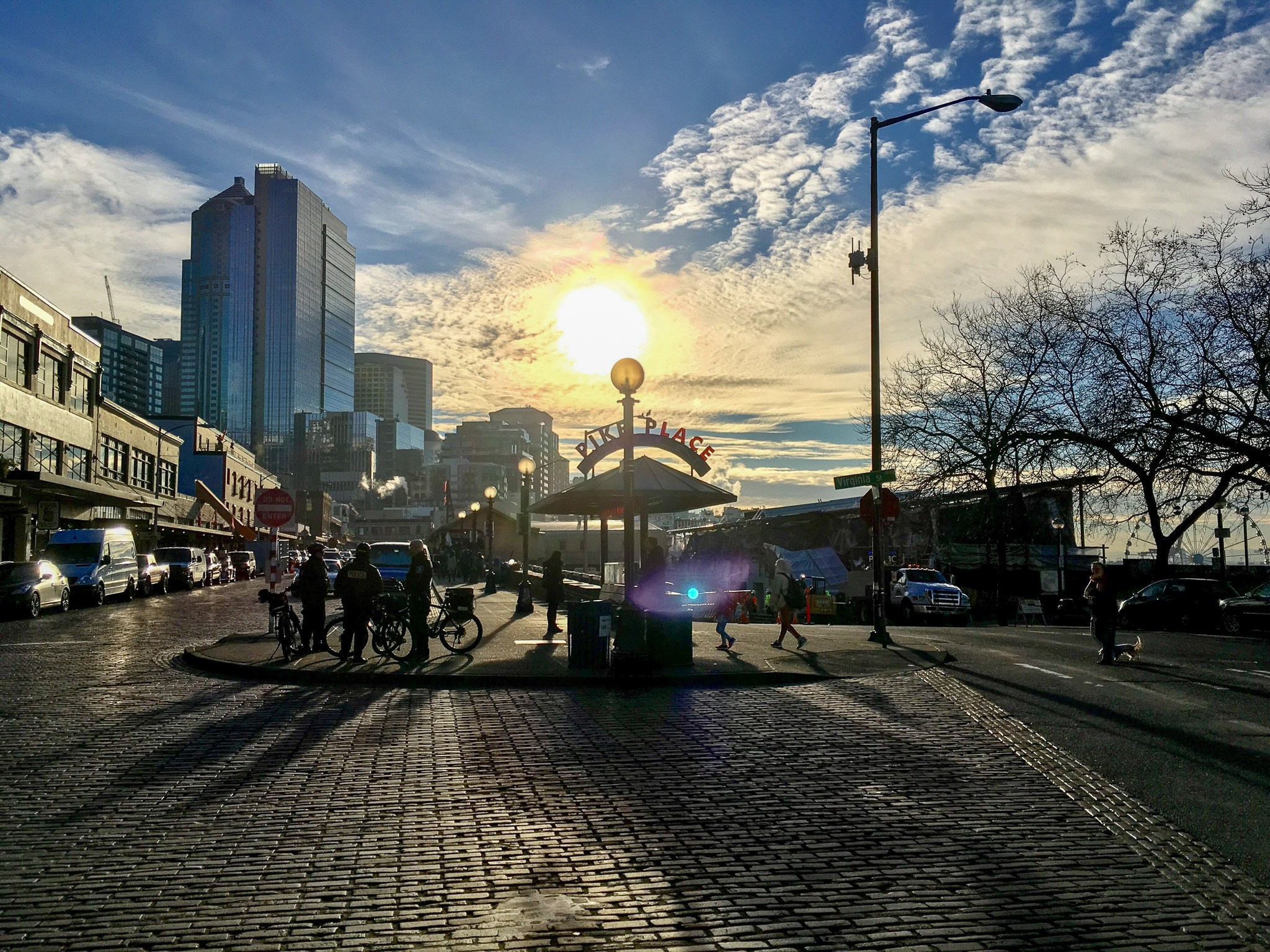 MOBILE PHOTO. UNRATED PHOTO