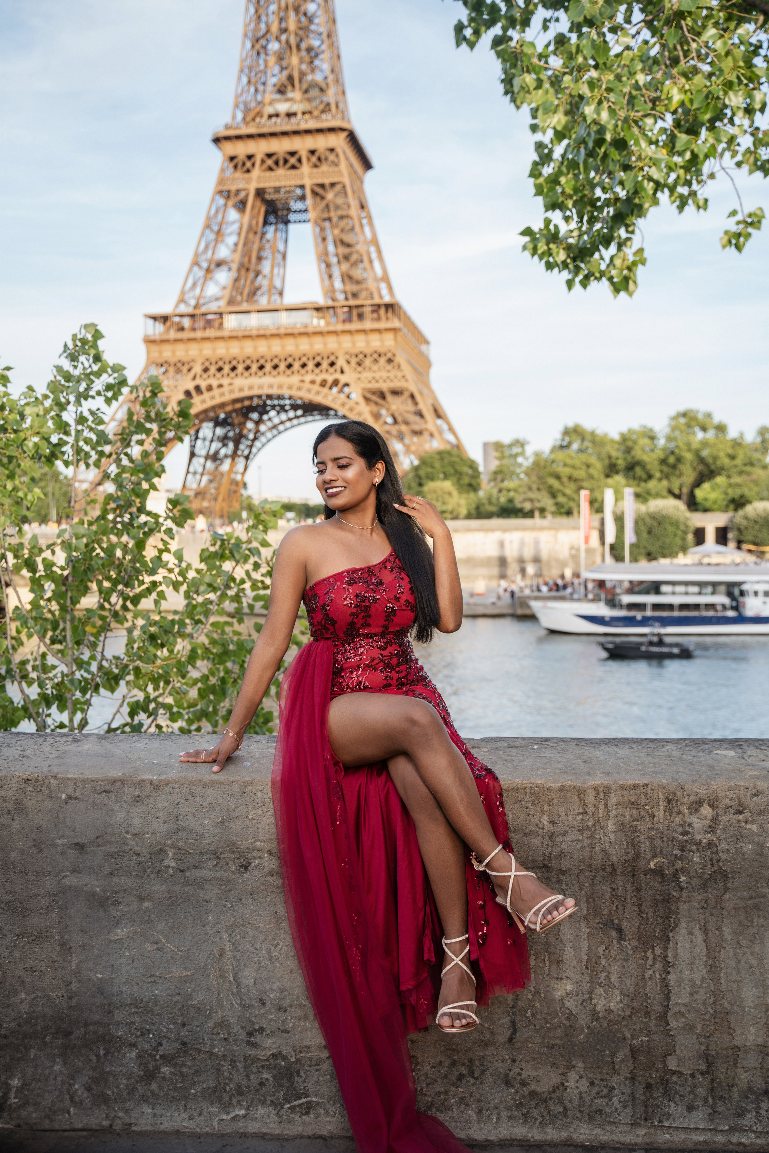 Richa (1 hour). Photographer in Paris|Solo and groups, portraits & content, couples photo-shoot in Paris at the best locations