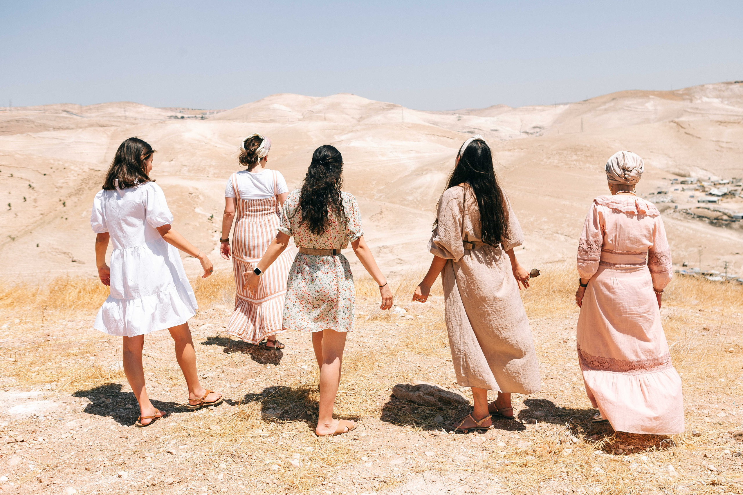 MAALE ADUMIM, HOME PHOTO SESSION + DESERT. Https://shi-photo.com/