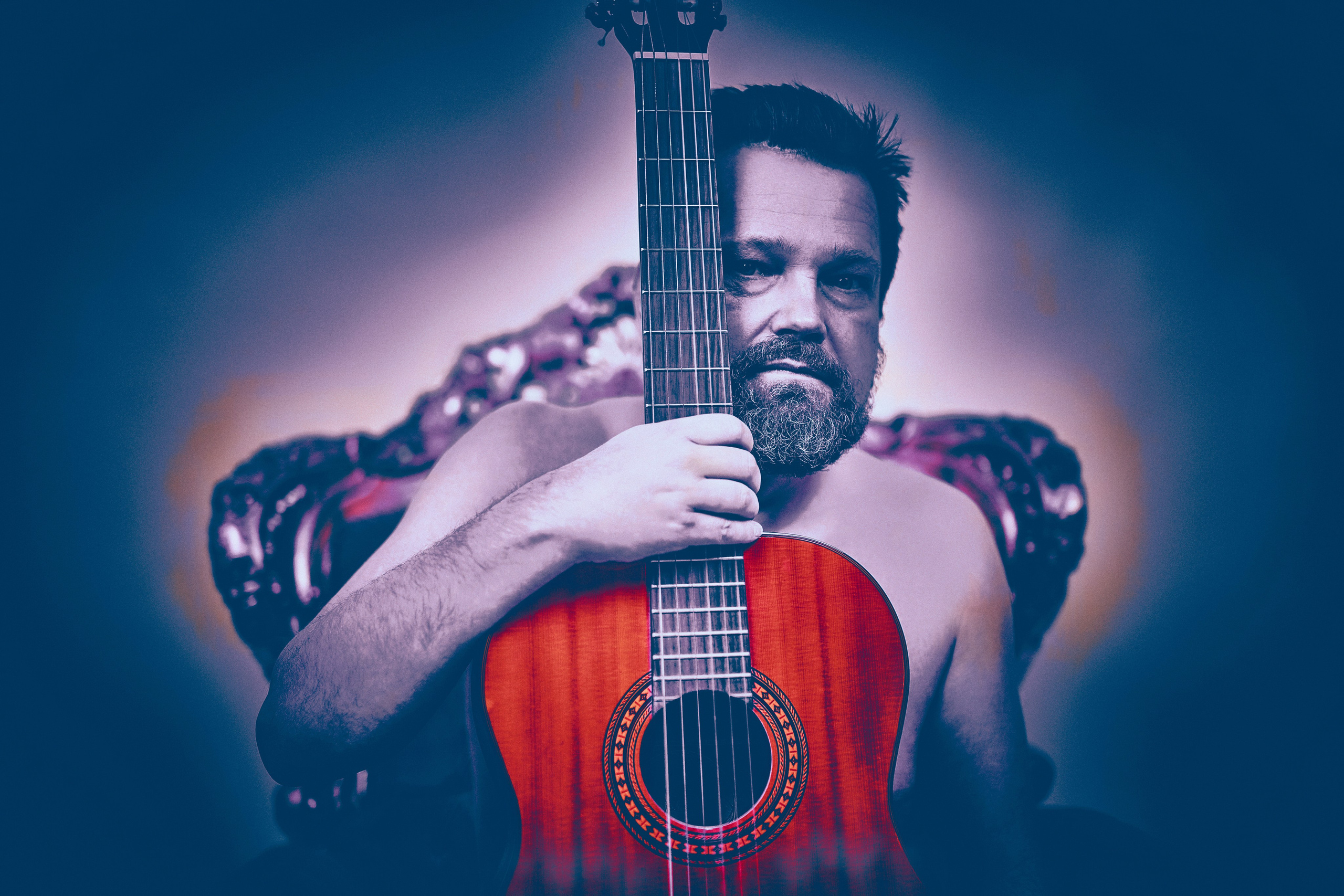 Portret męski charakterystyczny - Daniel niebieskooki smok - fotograf Andriej Szypiłow