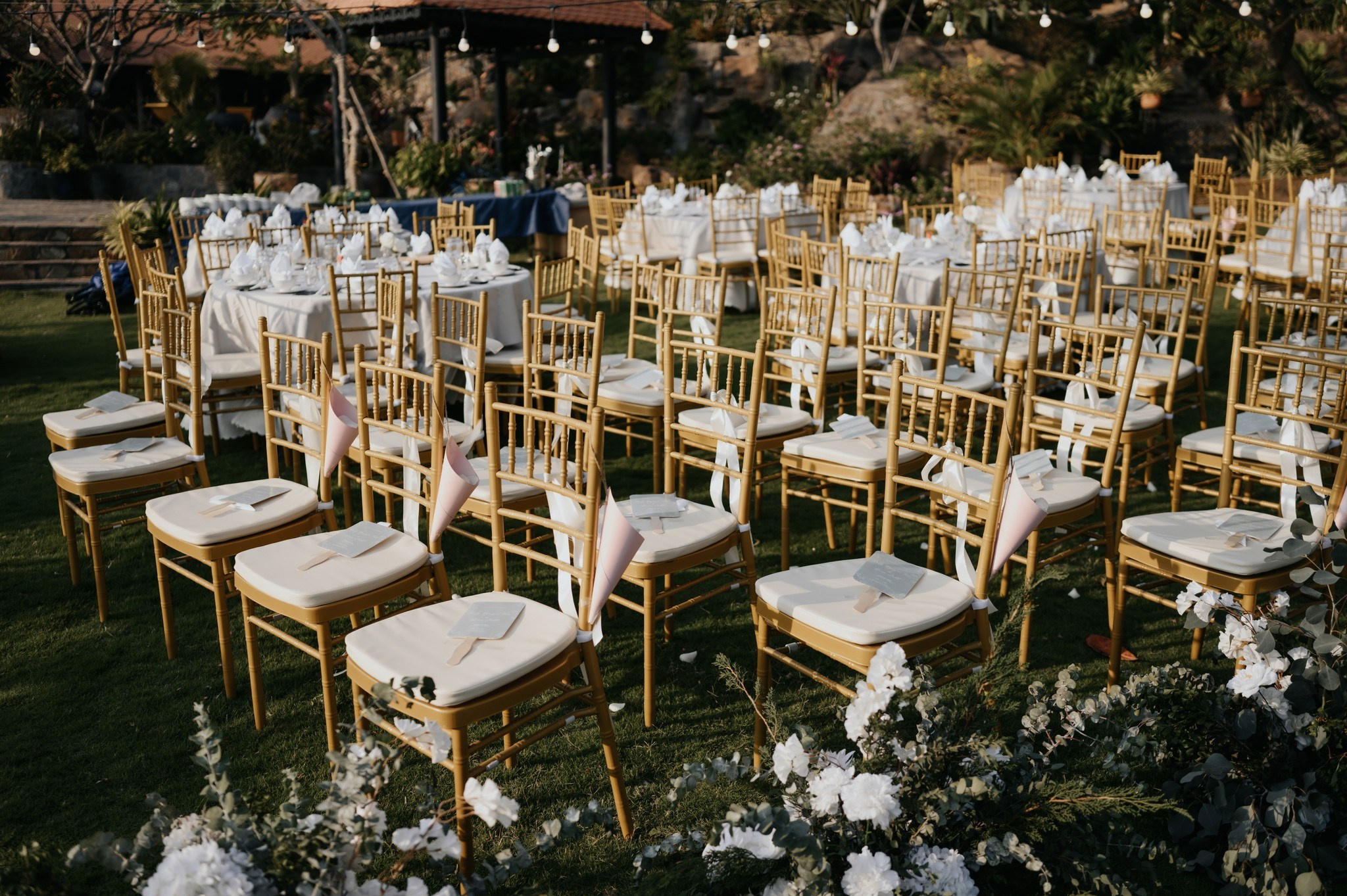 J & B. TheLoveMuseum