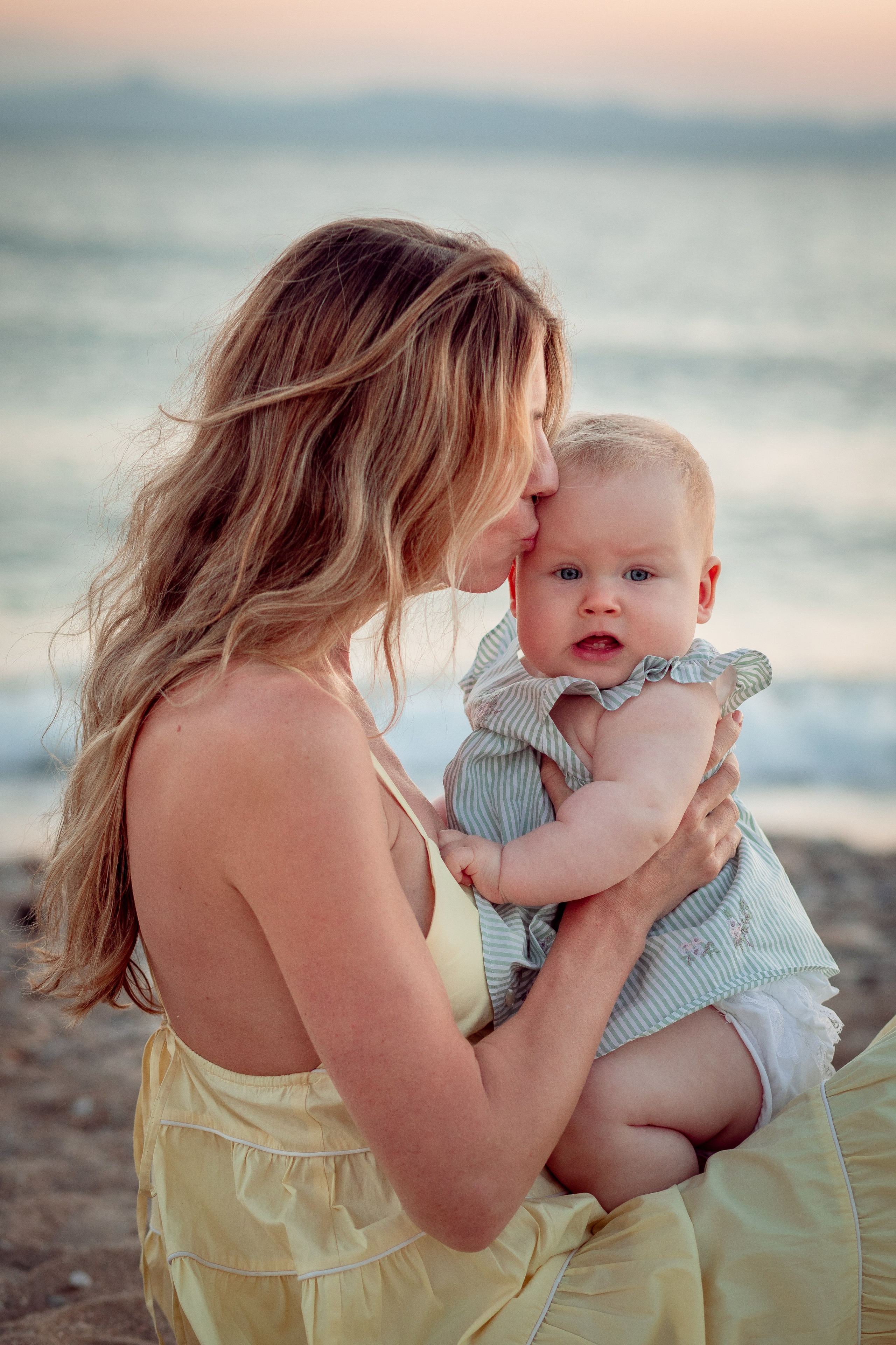 Barefoot Summer. Family Photographer in Greece