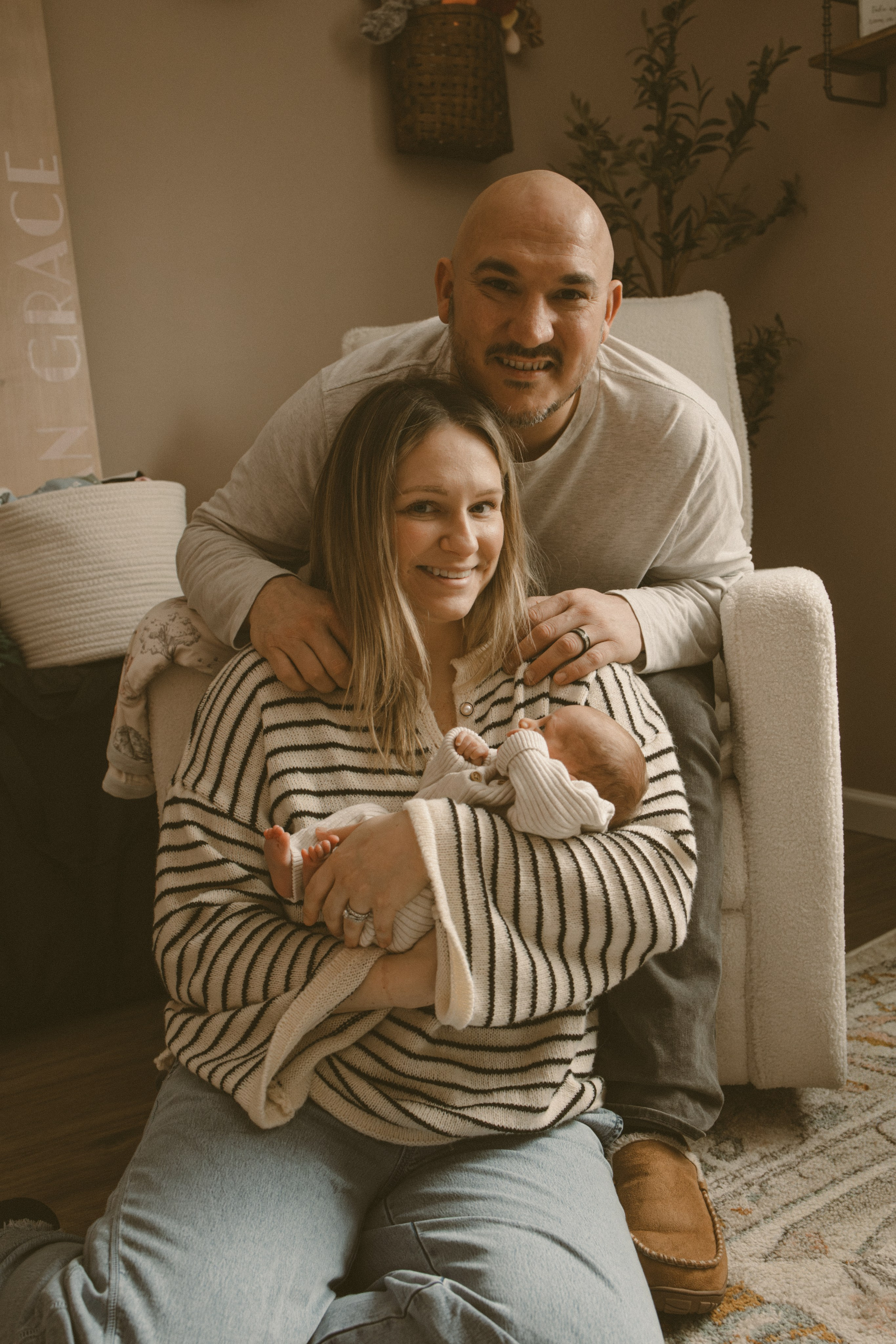 Newborn lifestyle documentary photographer