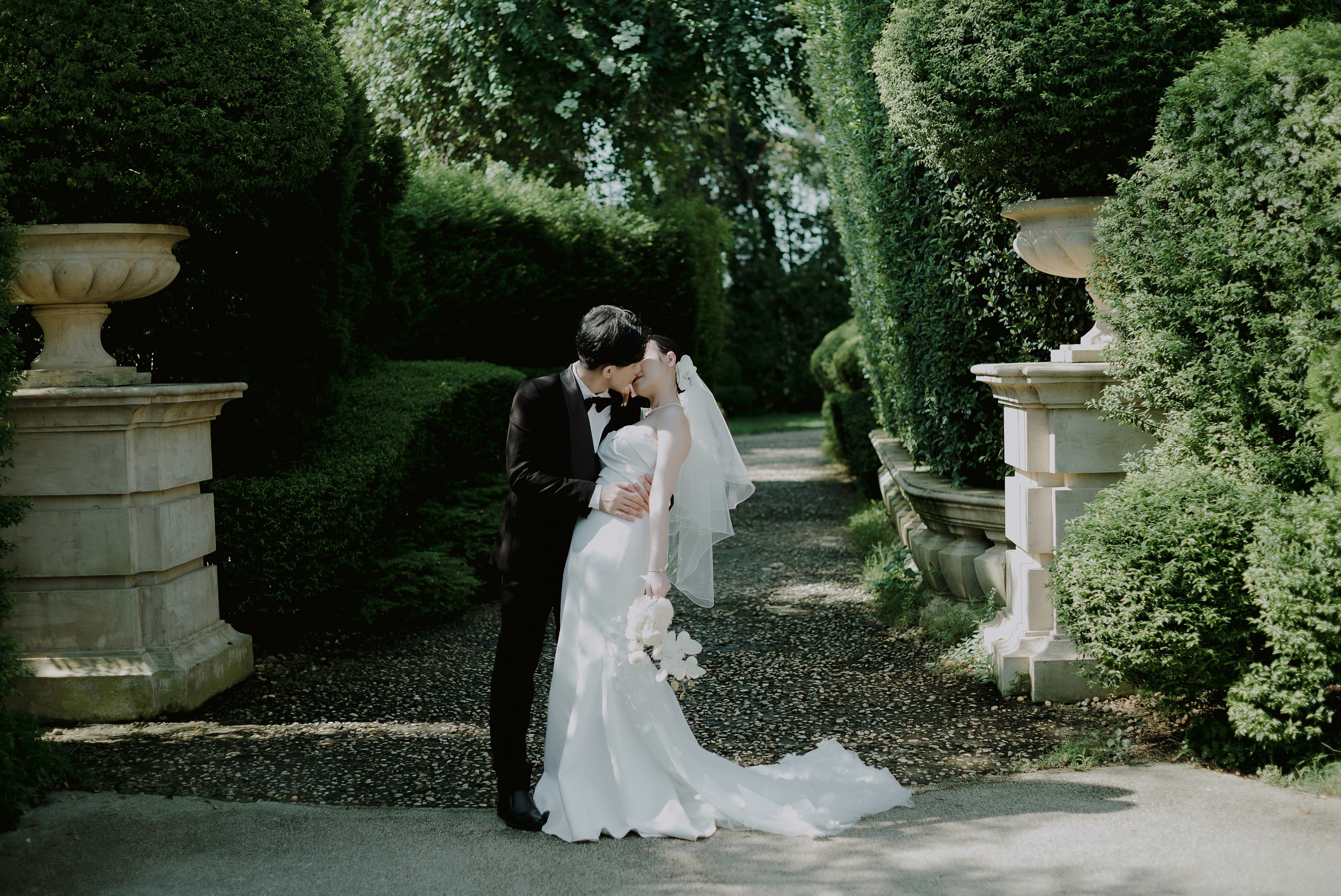 Khanh + Nguyen. BenColor Studio