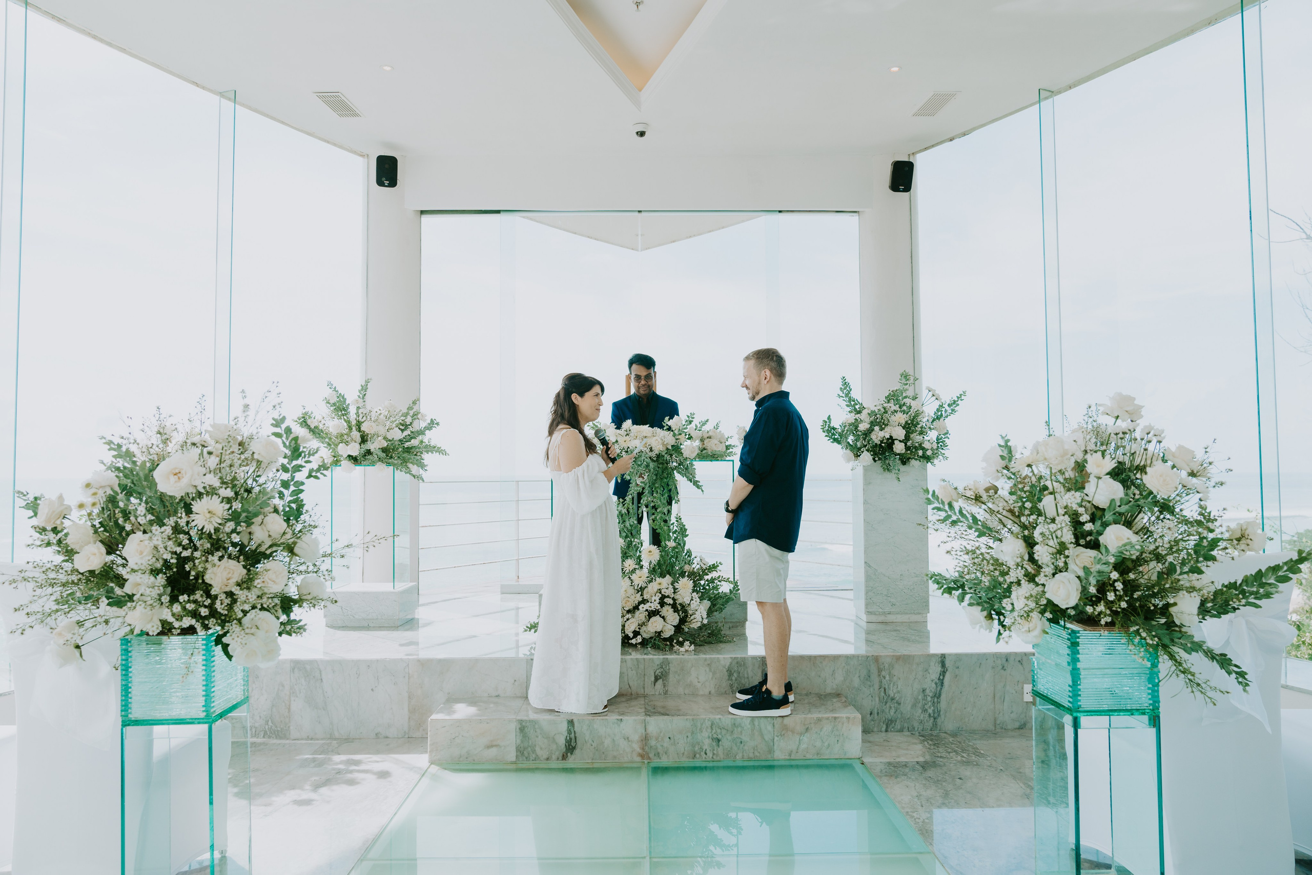 BOGLARKA & STEFFAN. Female Photographer in Bali