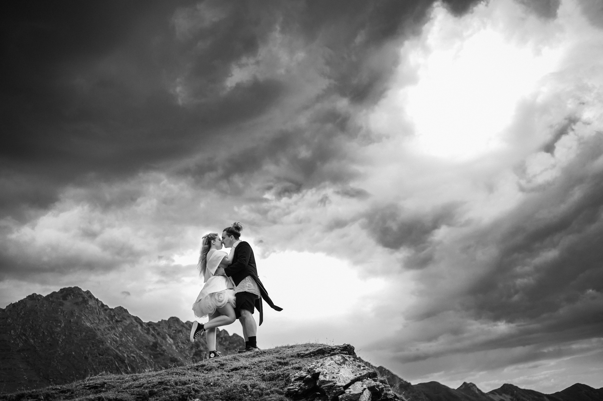 Octavian & Antonia | Trash The Dress. Erik Bagy | Fotograf de Nuntă