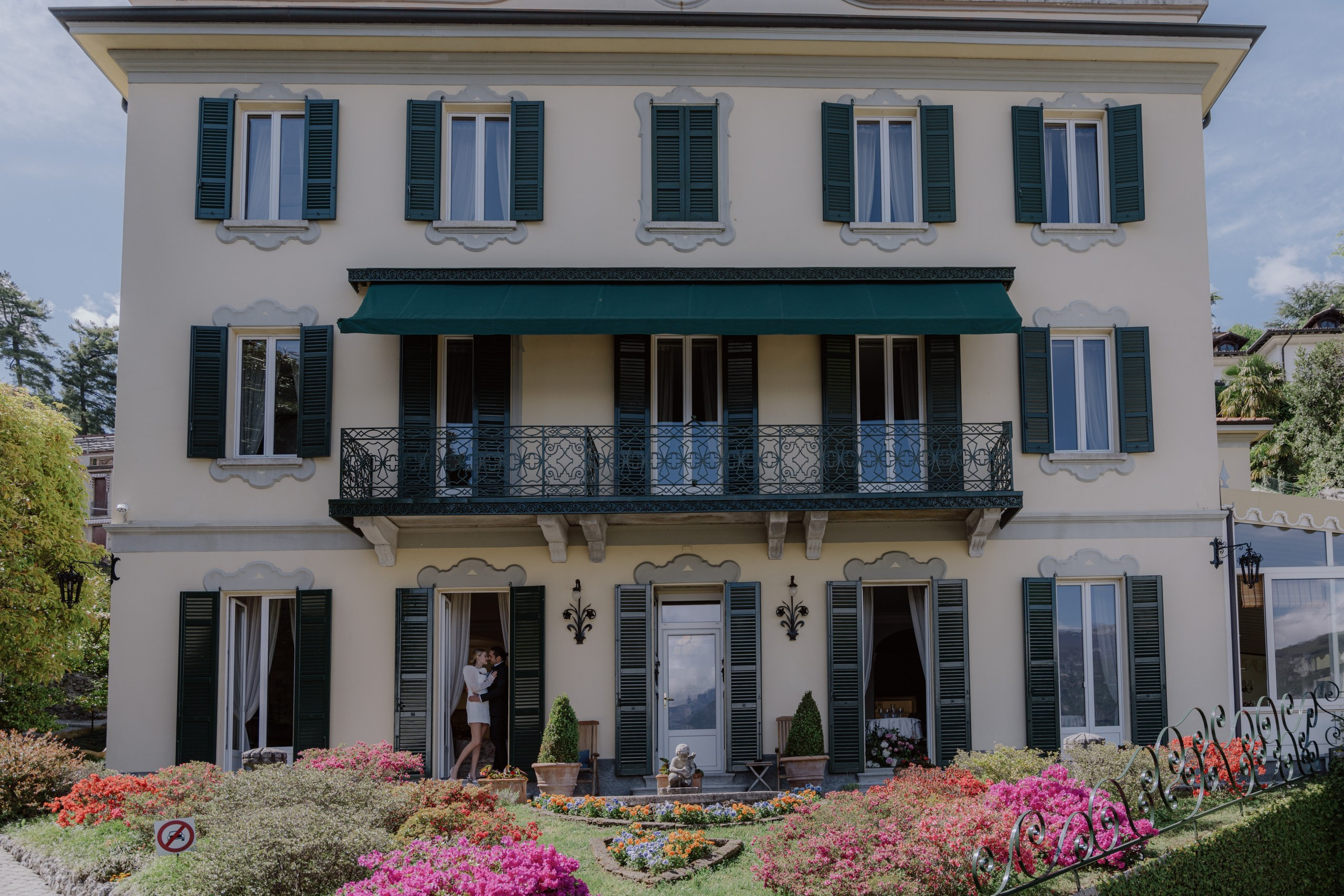 Lake Como Elopement Wedding|Italy. London Wedding Photographer|Natasha Ferreira