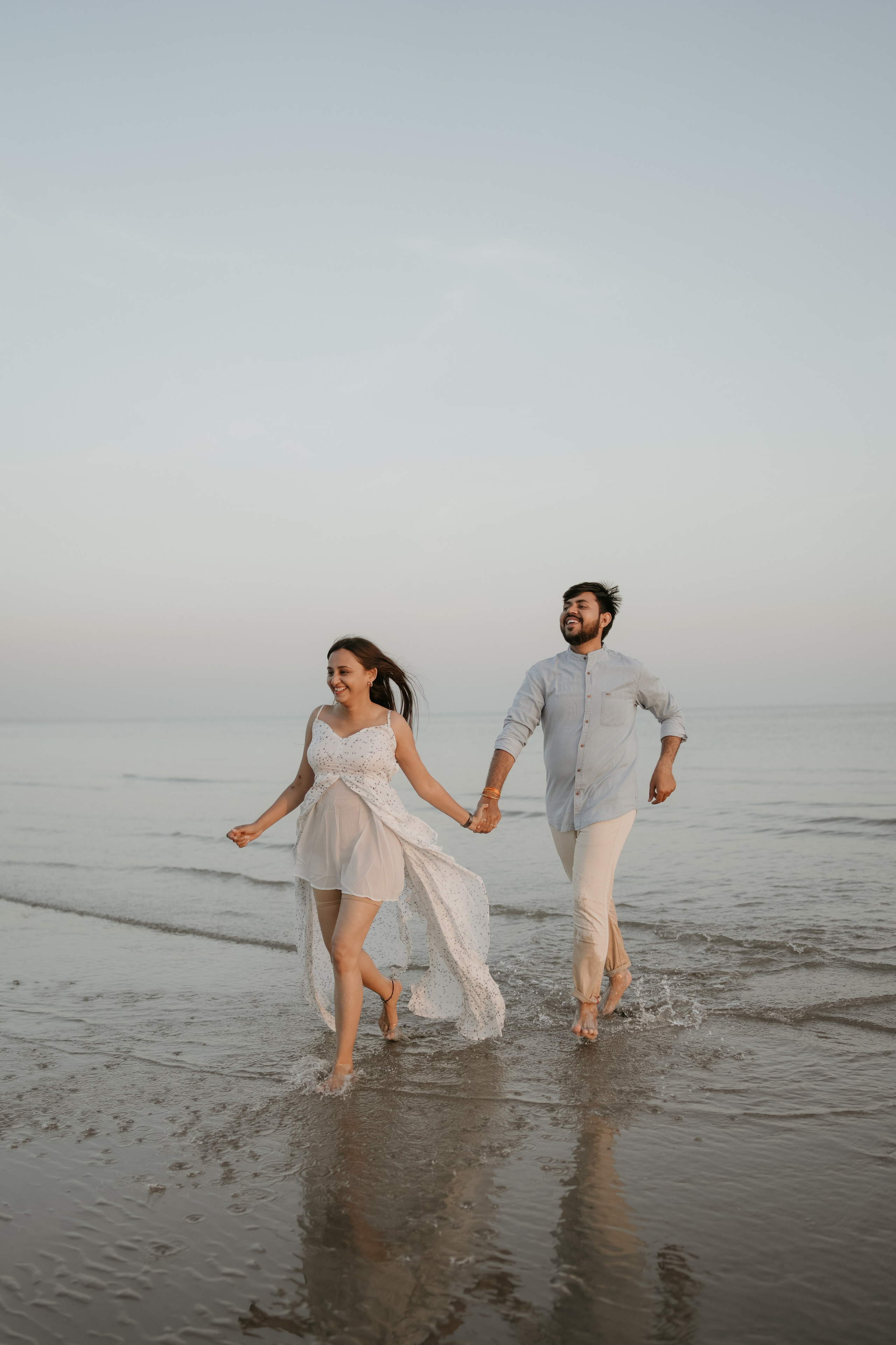 COUPLE SESSIONS. Love Emotions Weddings