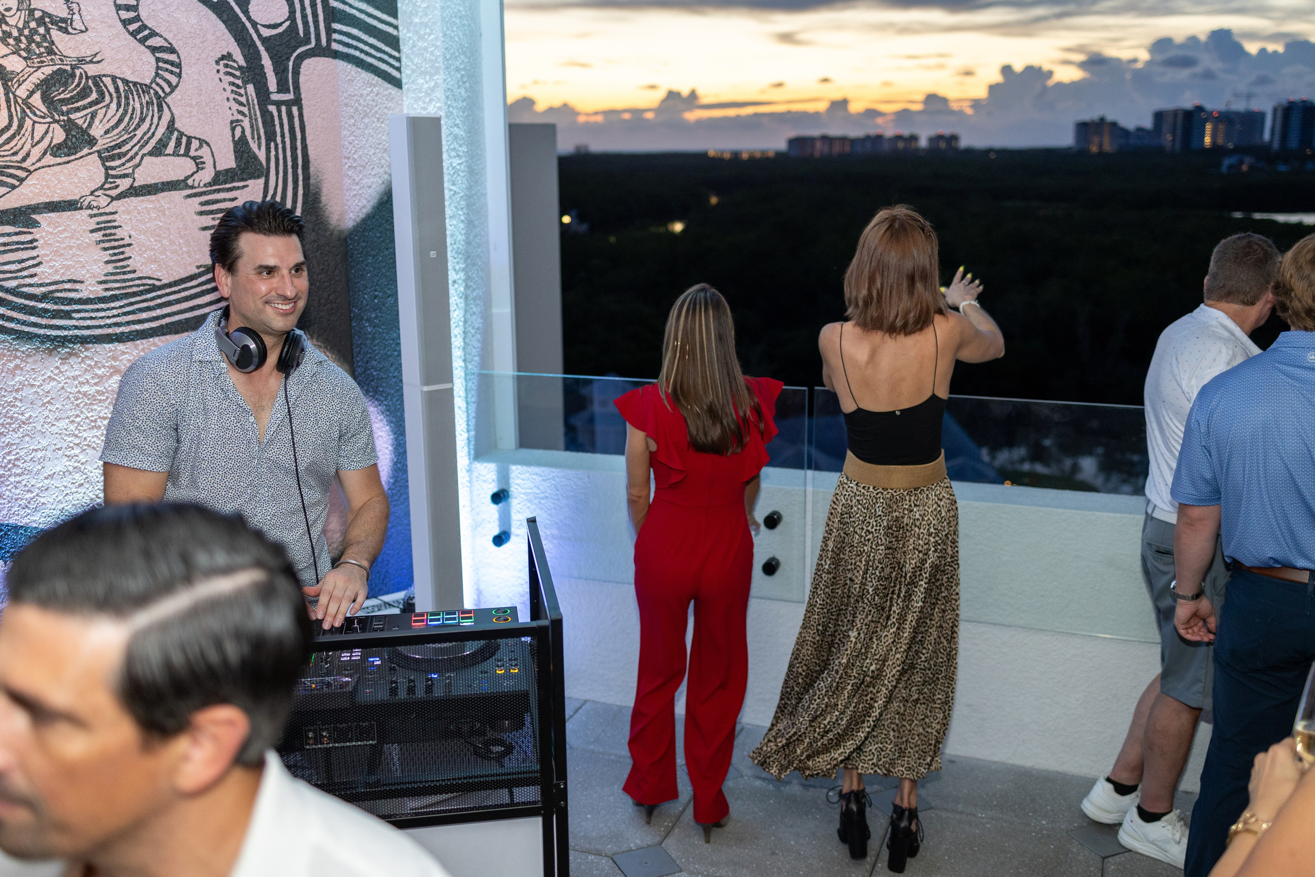 Luara Birthday at the Perry Hotel. Out and About 239