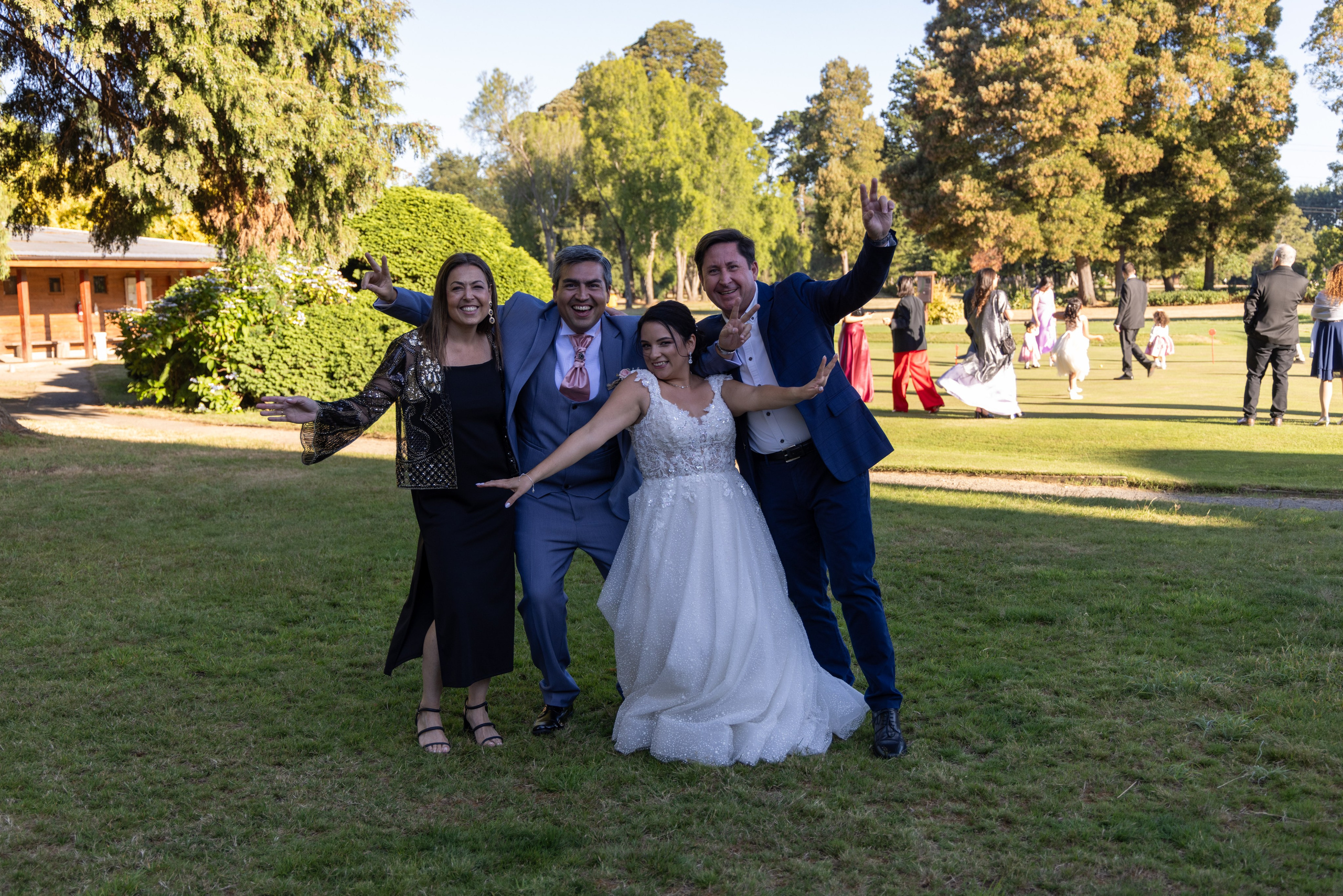 Katherin y Daniel. Dinka & Emilio - El arte de preservar lo que no se repite