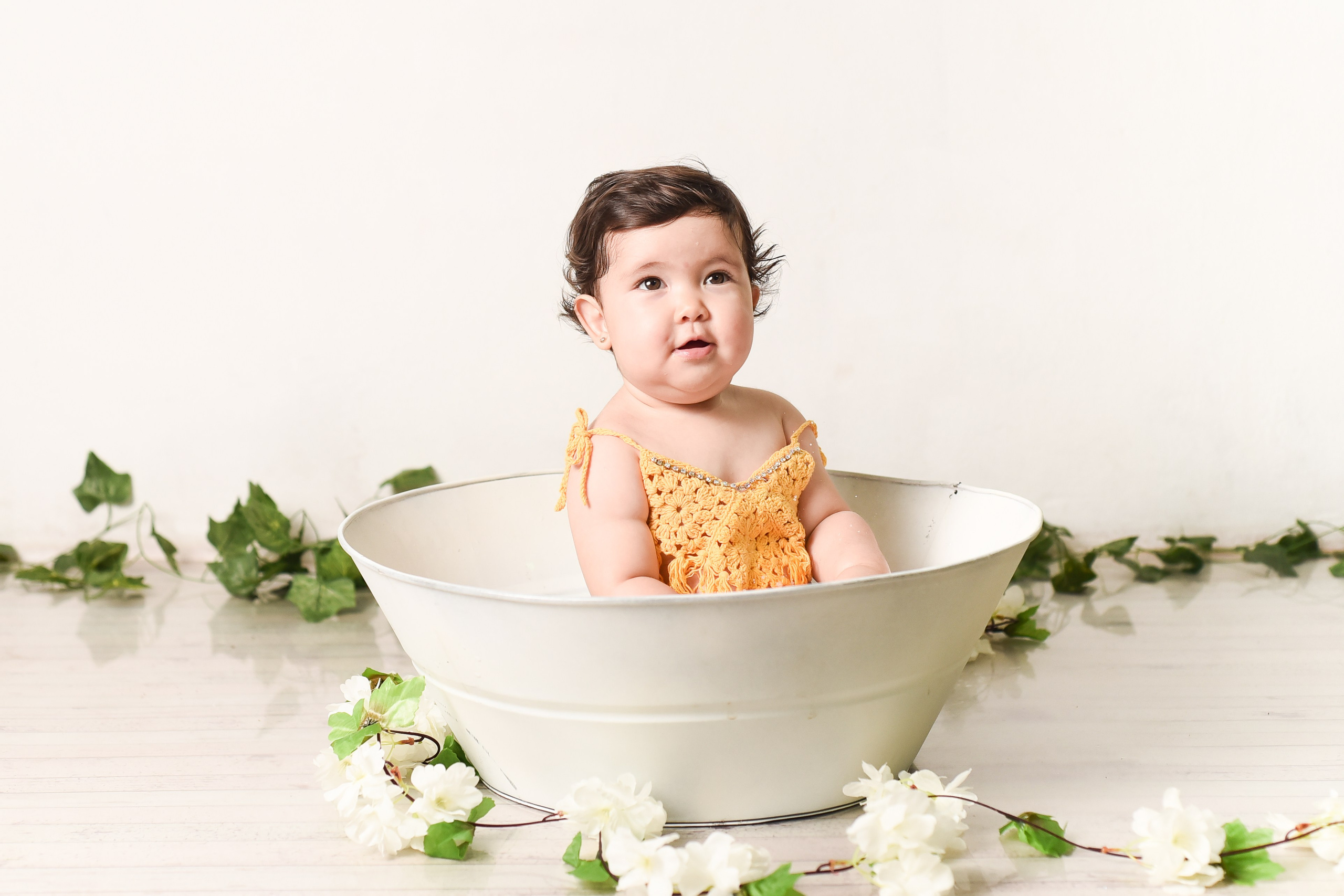 Sesión 1er añito de Juli. Temática: Abejita de Plim Plim +  Mini Sesión Navideña. Fotografo de casamiento en misiones y fotógrafo de familia  Posadas