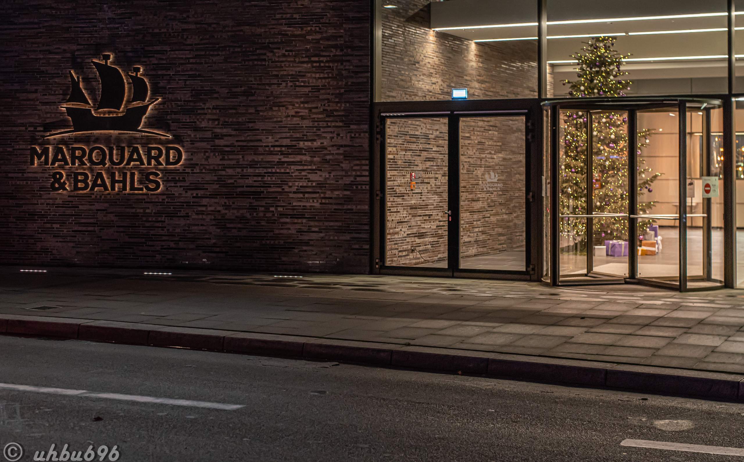 Speicherstadt in Hamburg — Historic Warehouse District by the Water. ReCity — local city news that matter, no noise