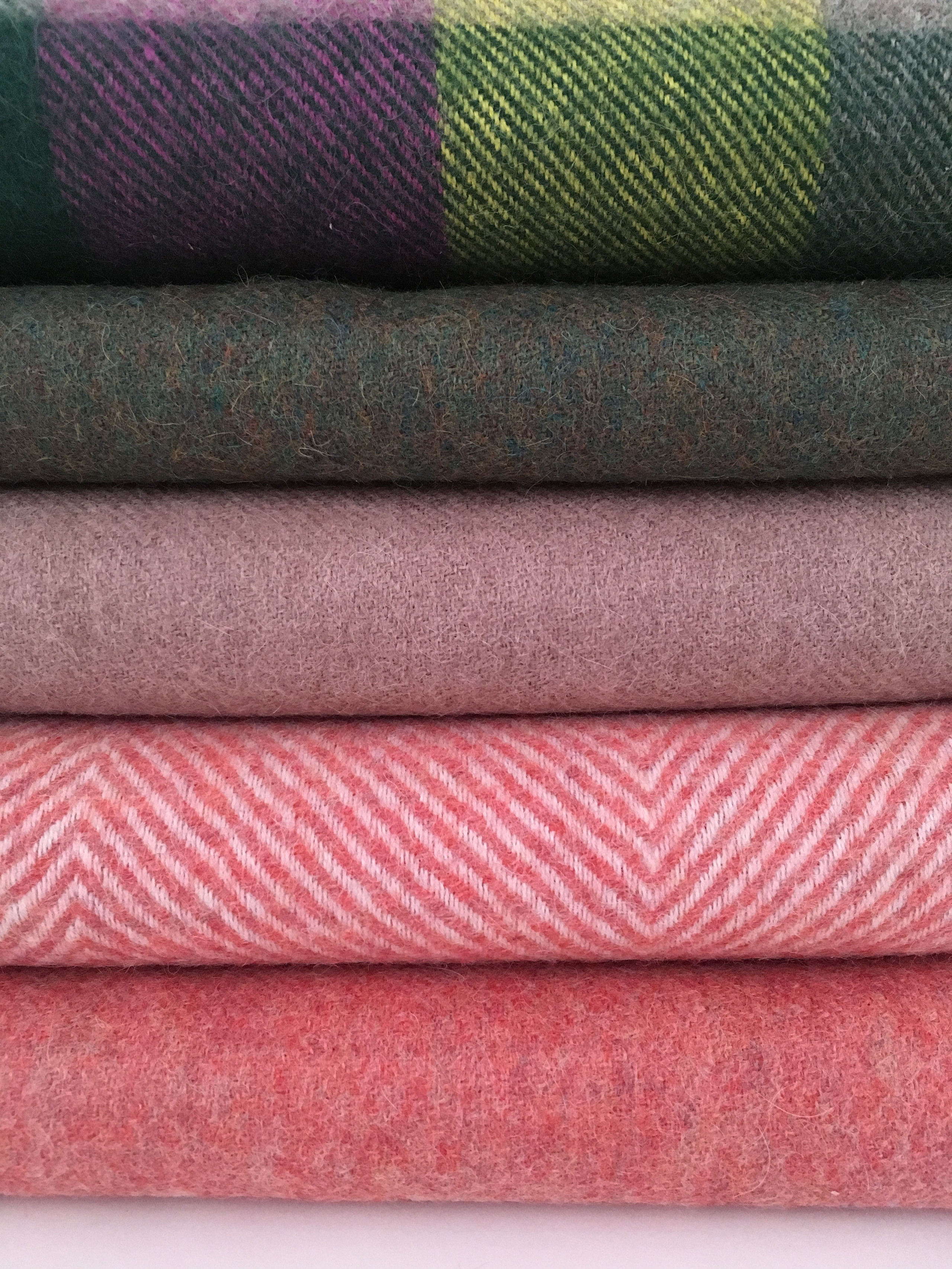 Ropa y accesorios. Maria Kulakova — Fotógrafa en Santiago | Fotografía de producto, marcas y familias