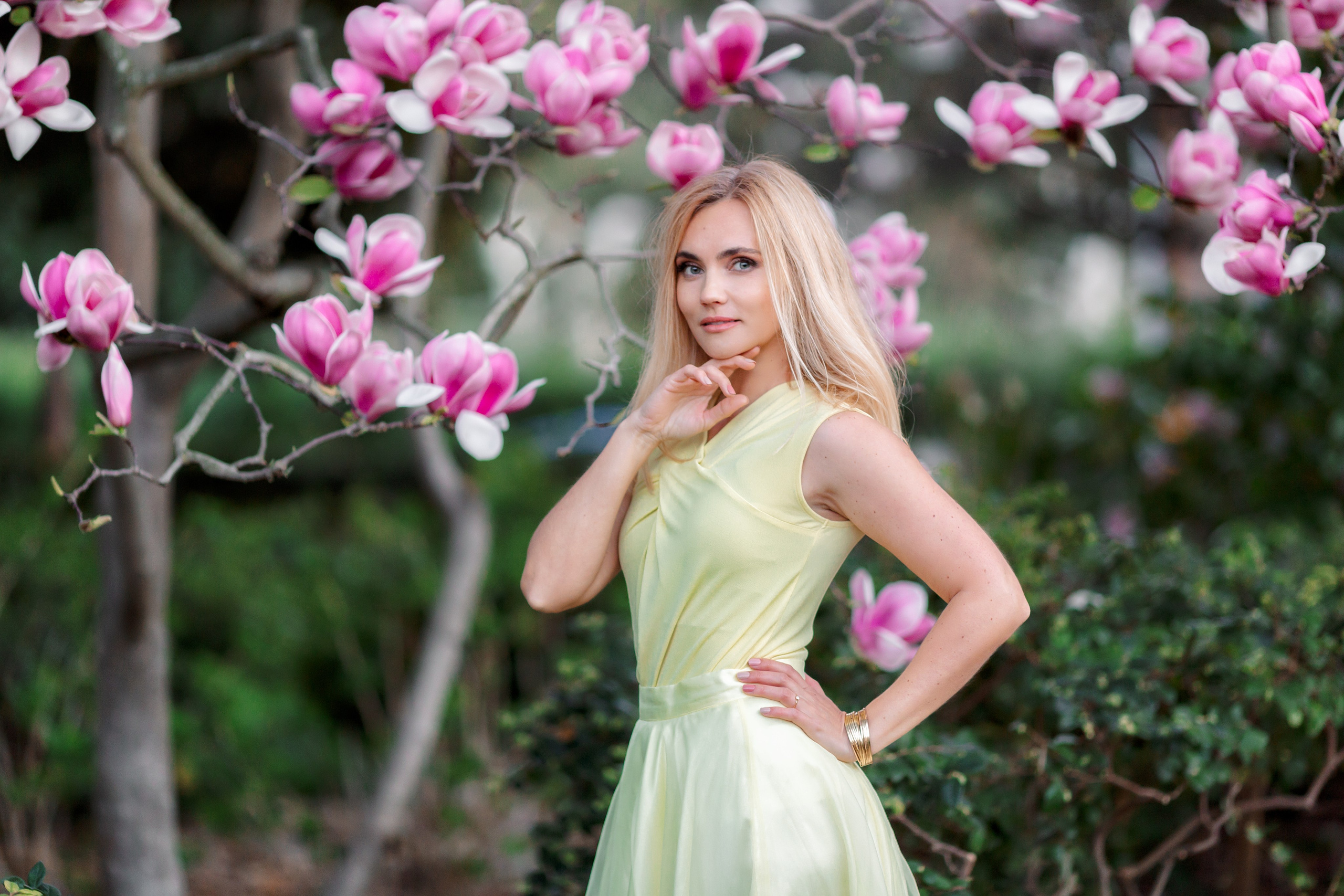 Magnolia Photoshoot. Los Angeles portrait photographer Valeria Kasatkina