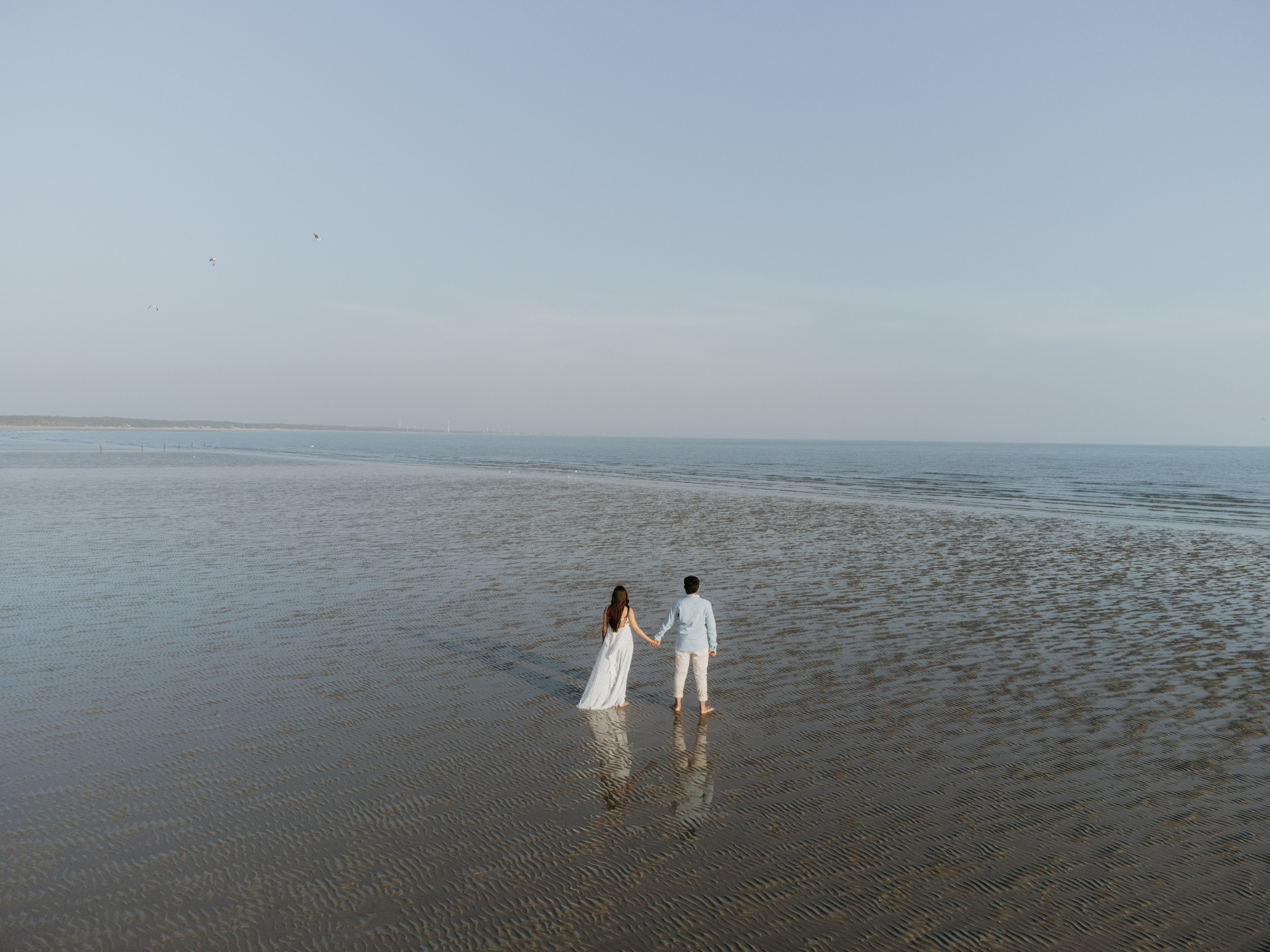 COUPLE SESSIONS. Love Emotions Weddings