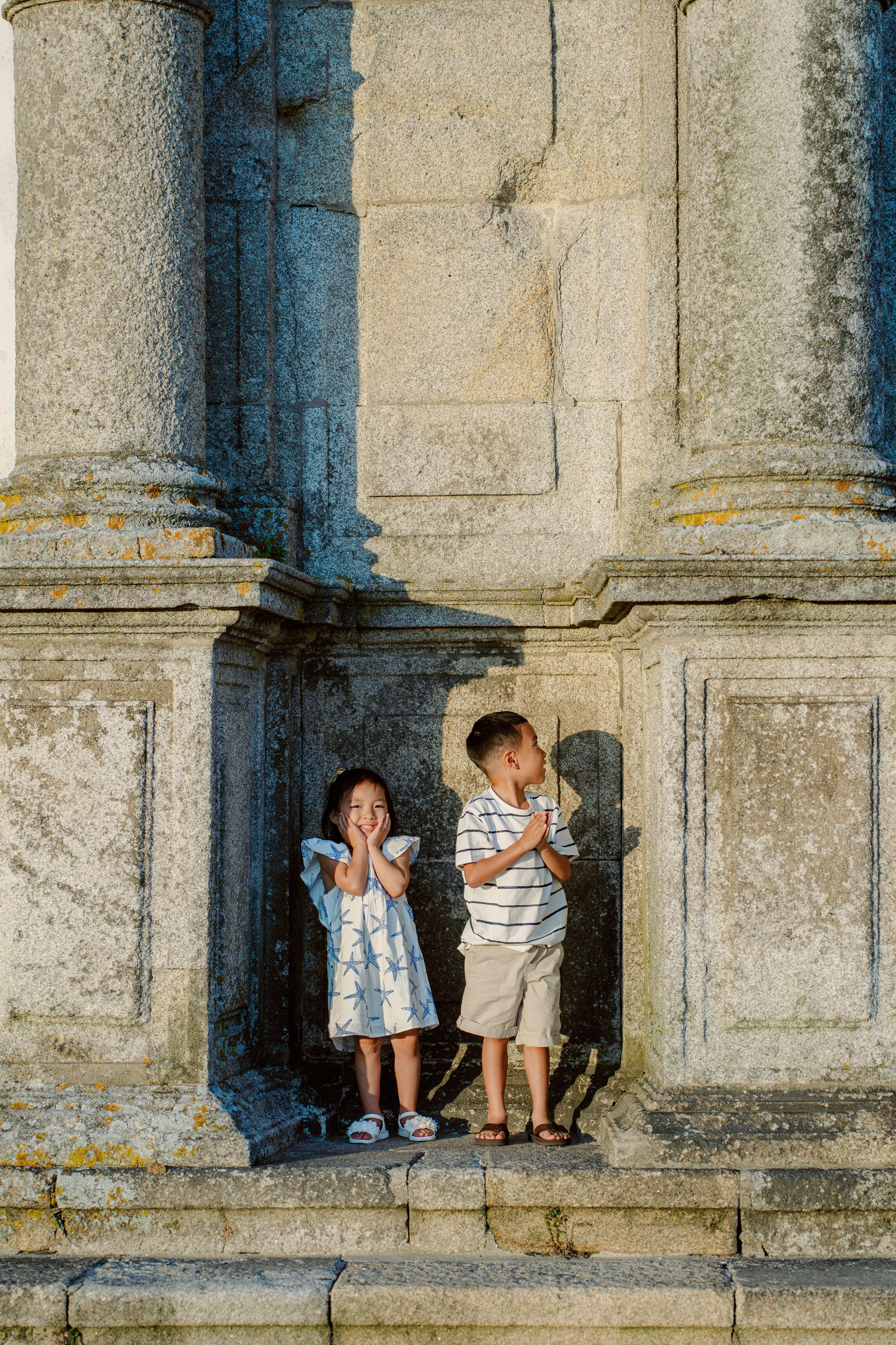 Family photo shoot in Porto. Photographer in Portugal Polina Gotovaya