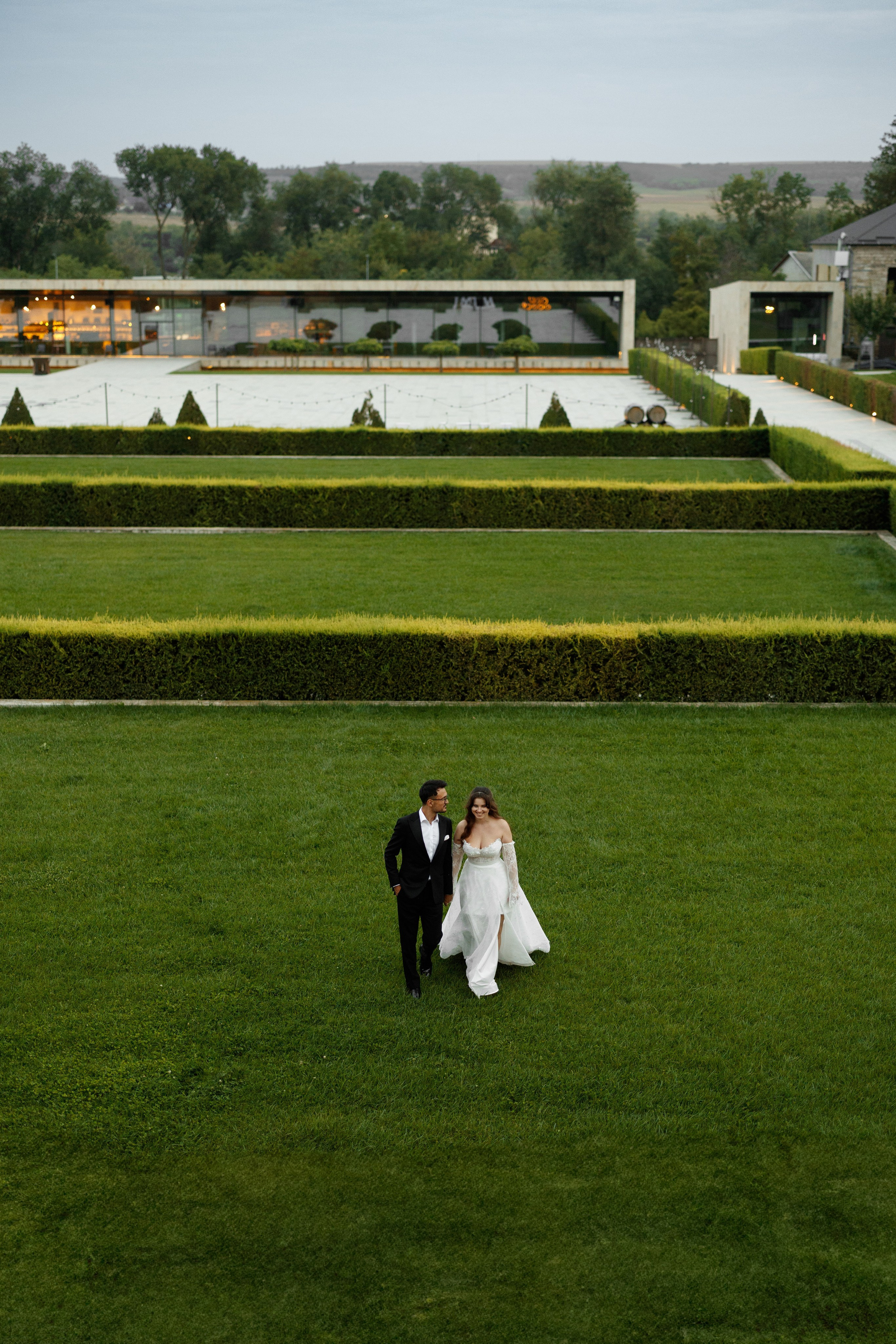 Petru & Veronica. Scarlat Photography