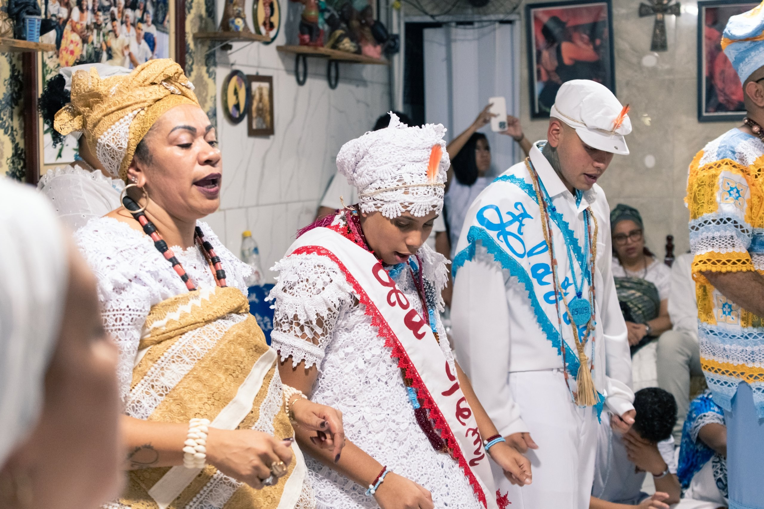 19/04/2025 — Iniciação Oloyê Pablo, Ajoyê Maria Júlia e Iyawo Arthur. Aladá Produções