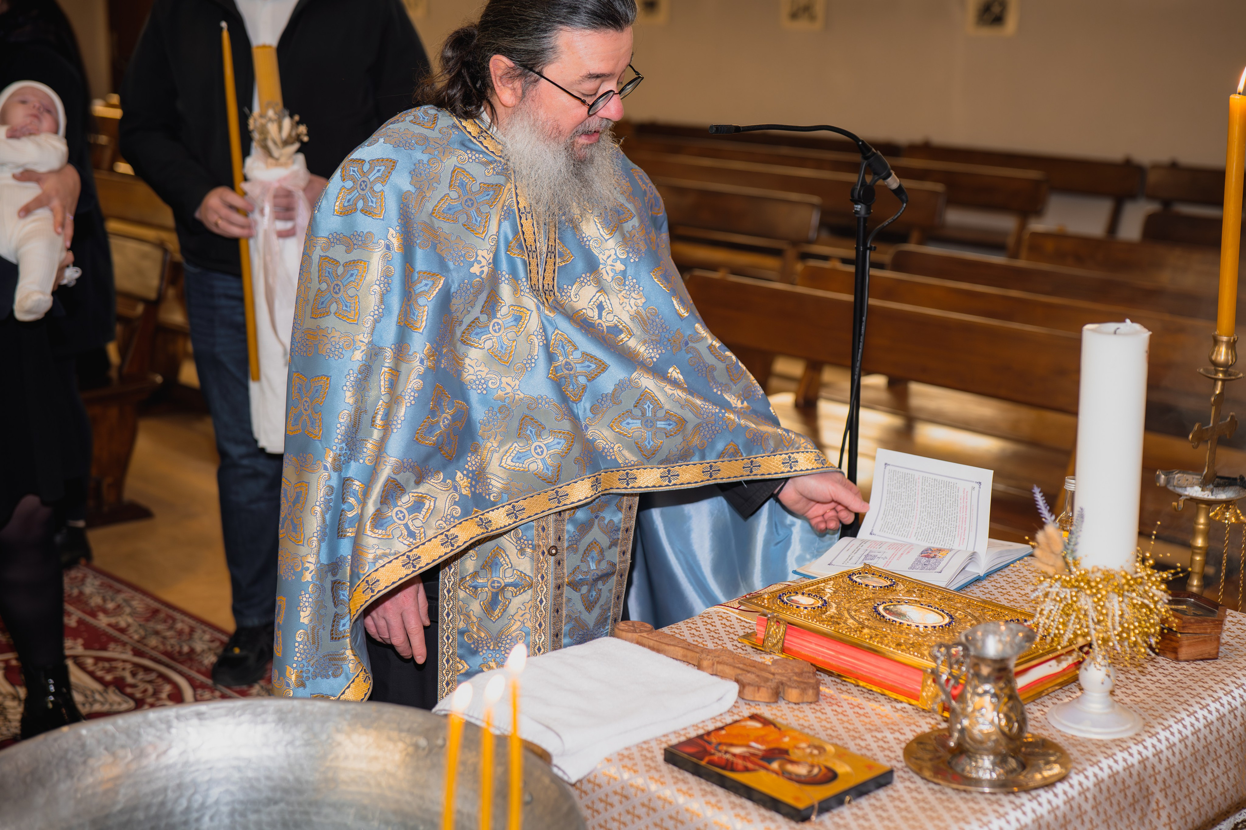 Botezul micii printese. Fotograful și Cameramanul familiei dvs în Franța Paul Photographer