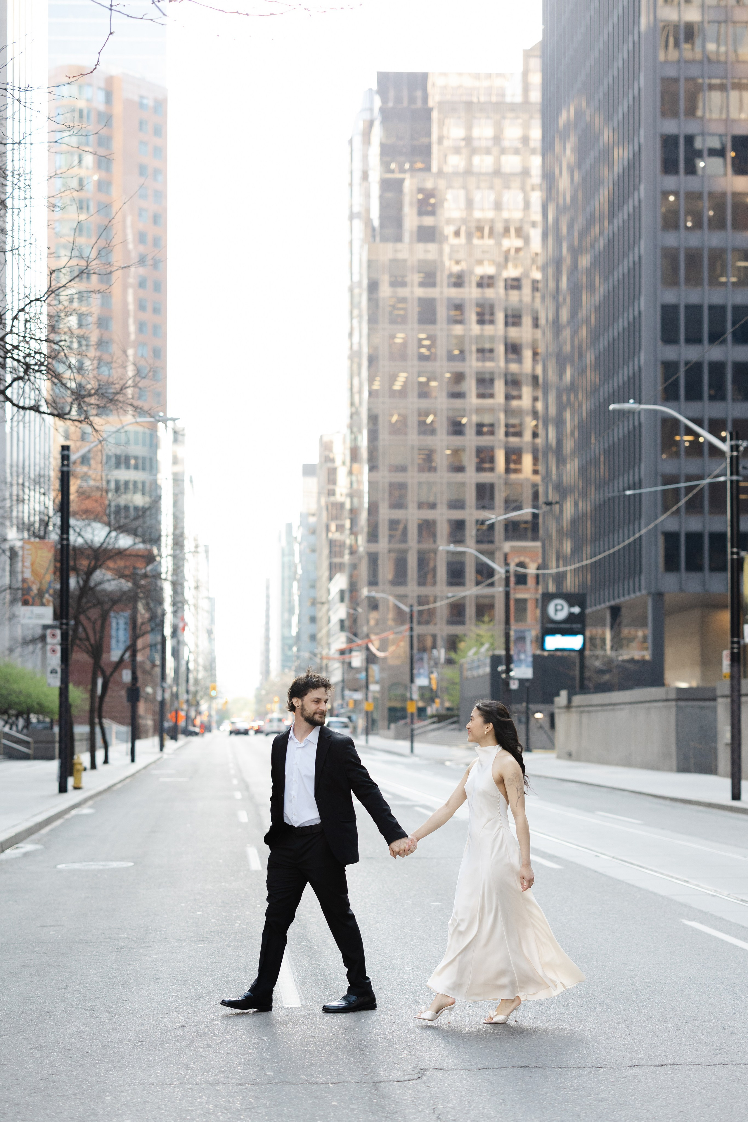 Engagement Session — Downtown Toronto. Anna Leb Photo