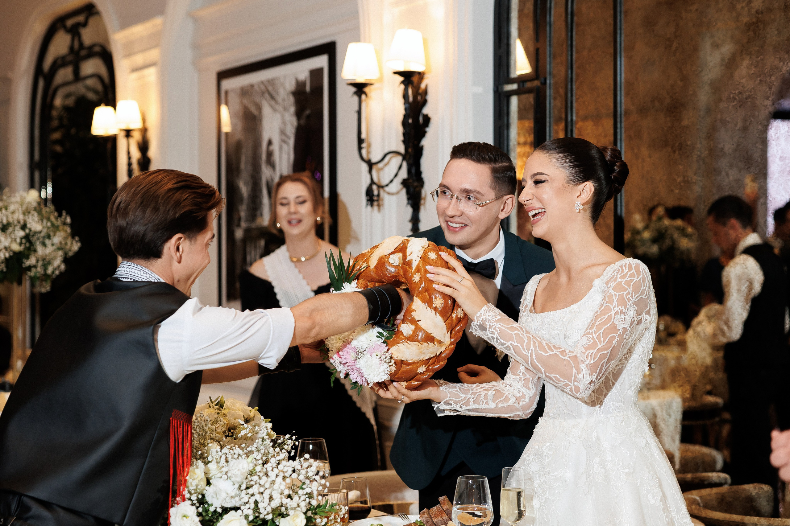 Serghei & Erica — Queen Residence. Servicii Foto și Video 067188353