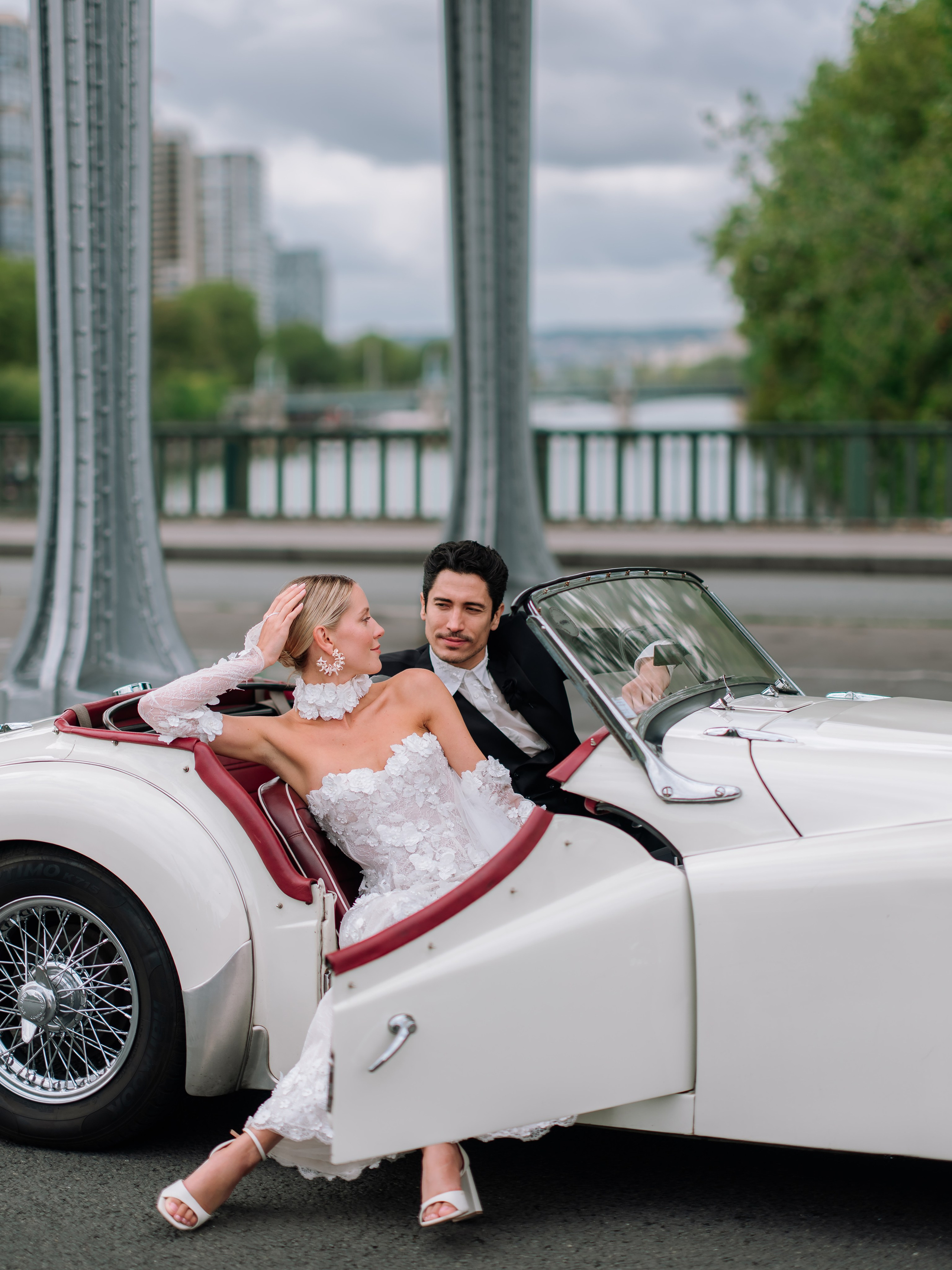 Paris Elopement Photography | Romantic Wedding Photos in Paris