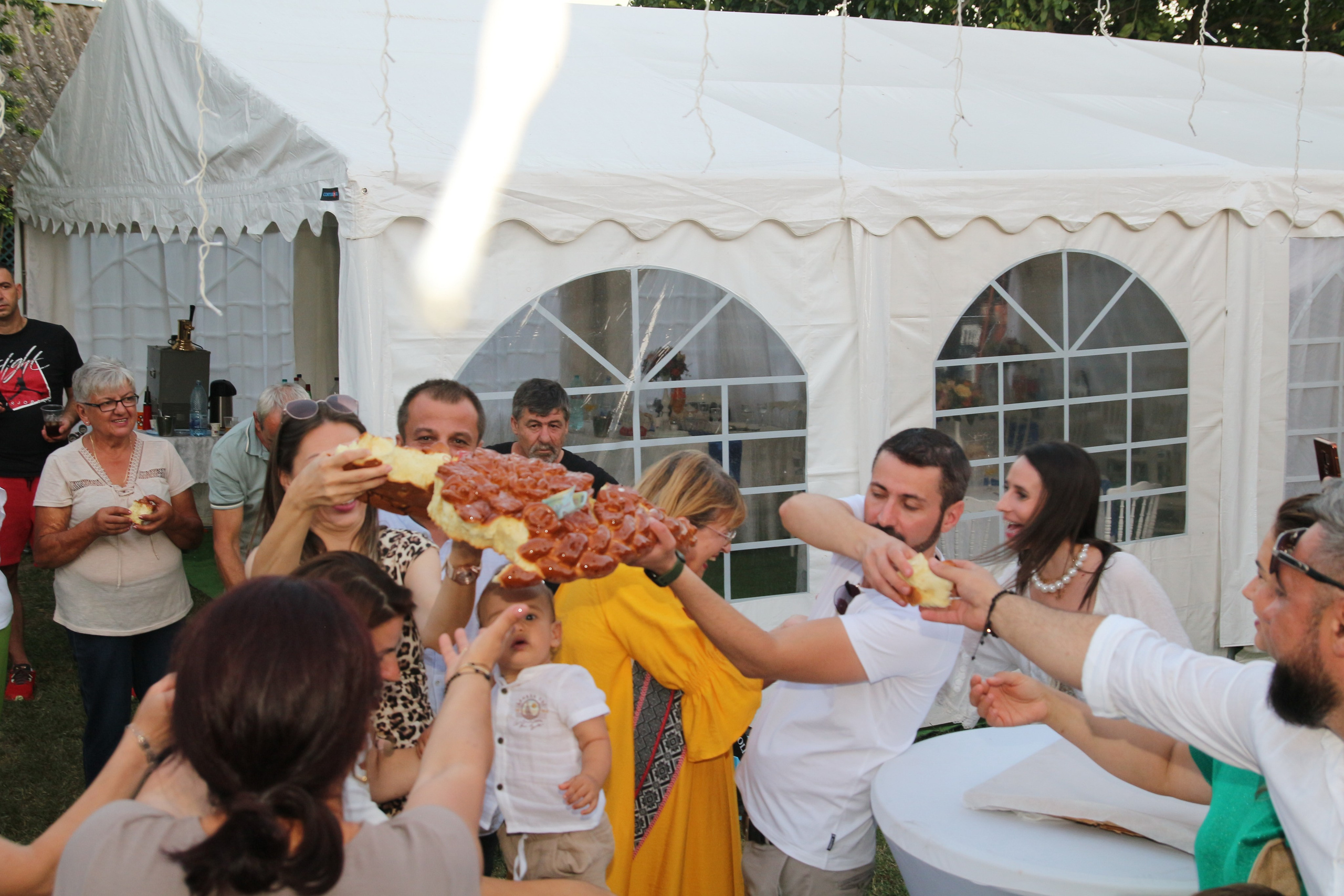 BYZO MEDIA. PETRU BYZO - family and children photographer in ROMANIA