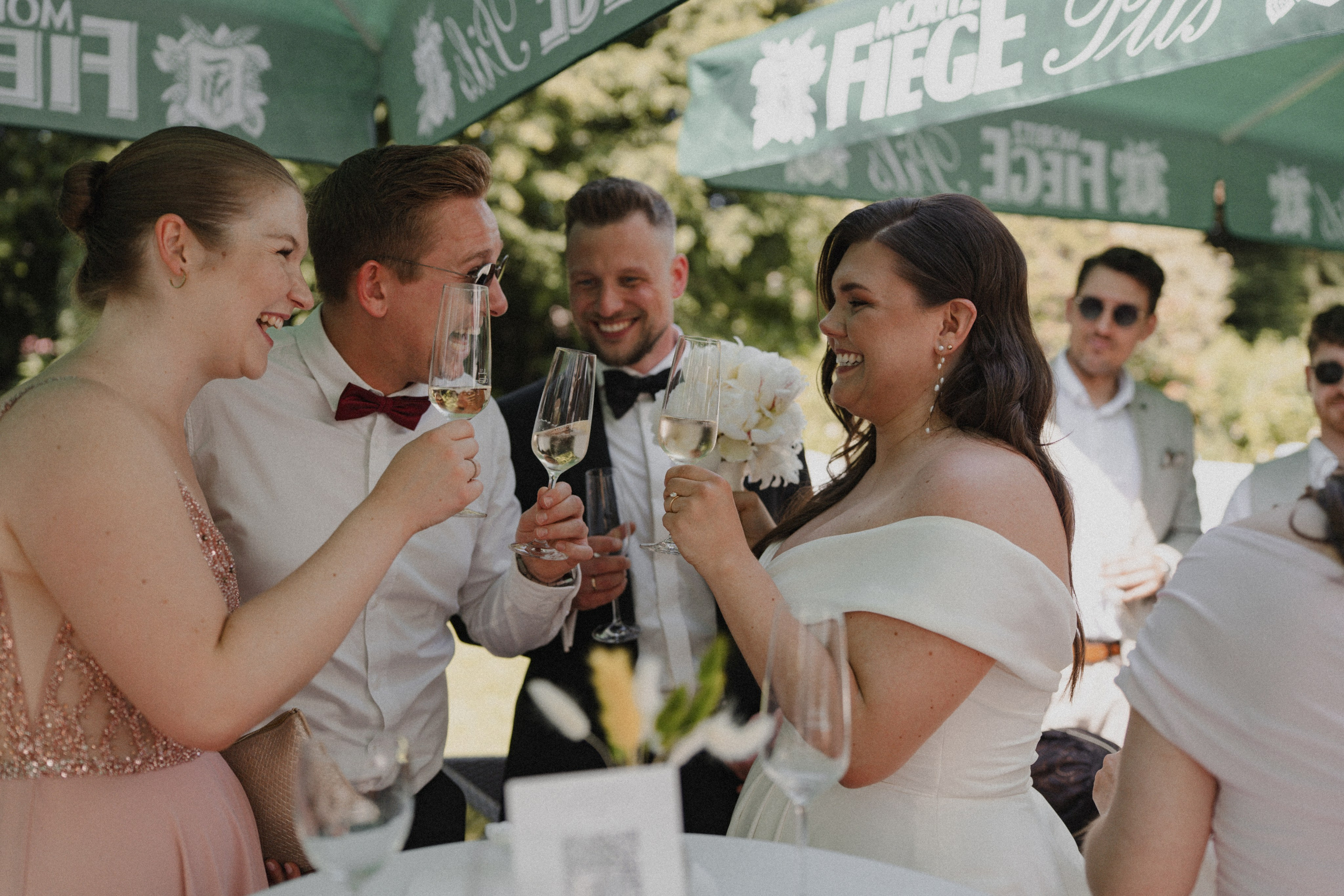 Jessica & Felix I Gesellschaft Harmonie Bochum. Hochzeitsfotografin Bochum | Halyna Reiche Fotografie NRW