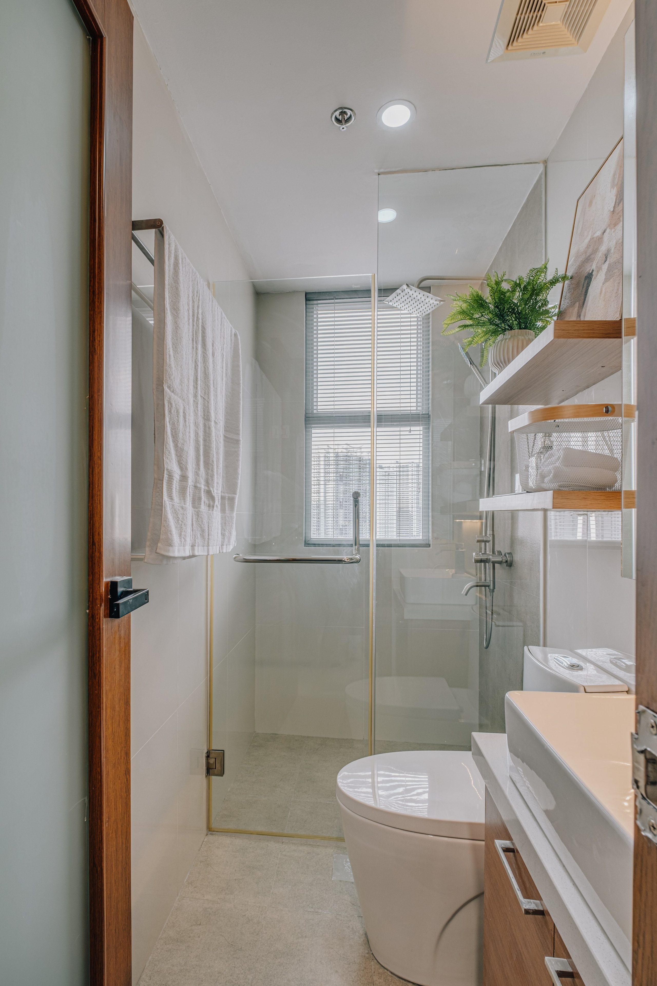 100 Sunshine Plaza // Mandaluyong. Interior & Architectural Photographer Philippines | Argen Carlo Camaclang