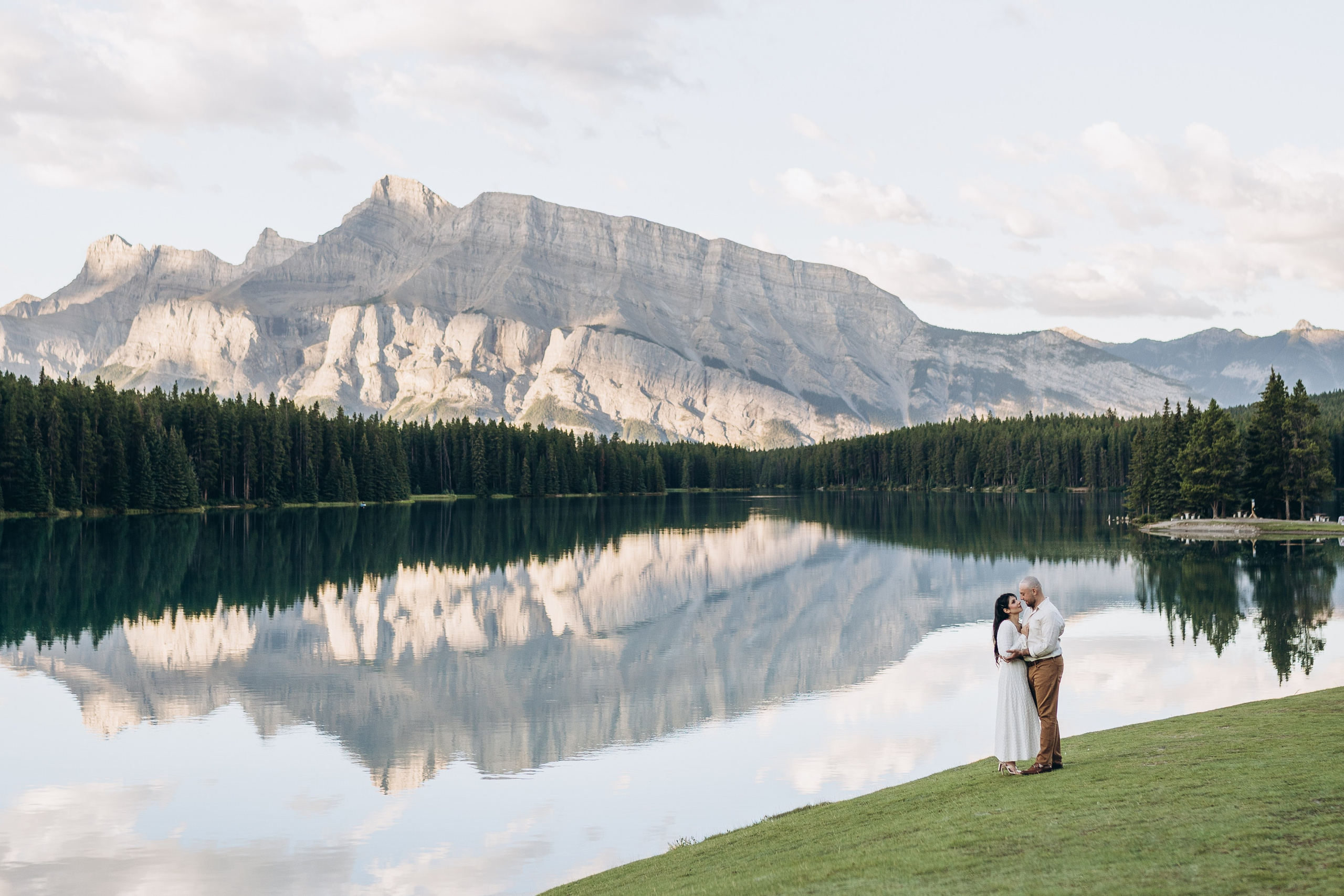 Hanan & Barra. Calgary Wedding & Lifestyle Photographer — Yevhen Polishchuk