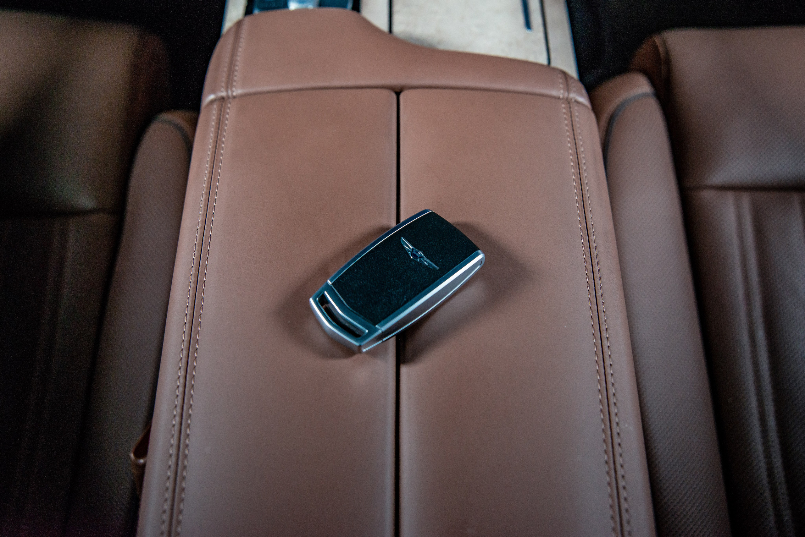 Автомобильная фотосъемка Genesis G90. ФОТОГРАФ МЕКСИКА КИНТАНА-РОО