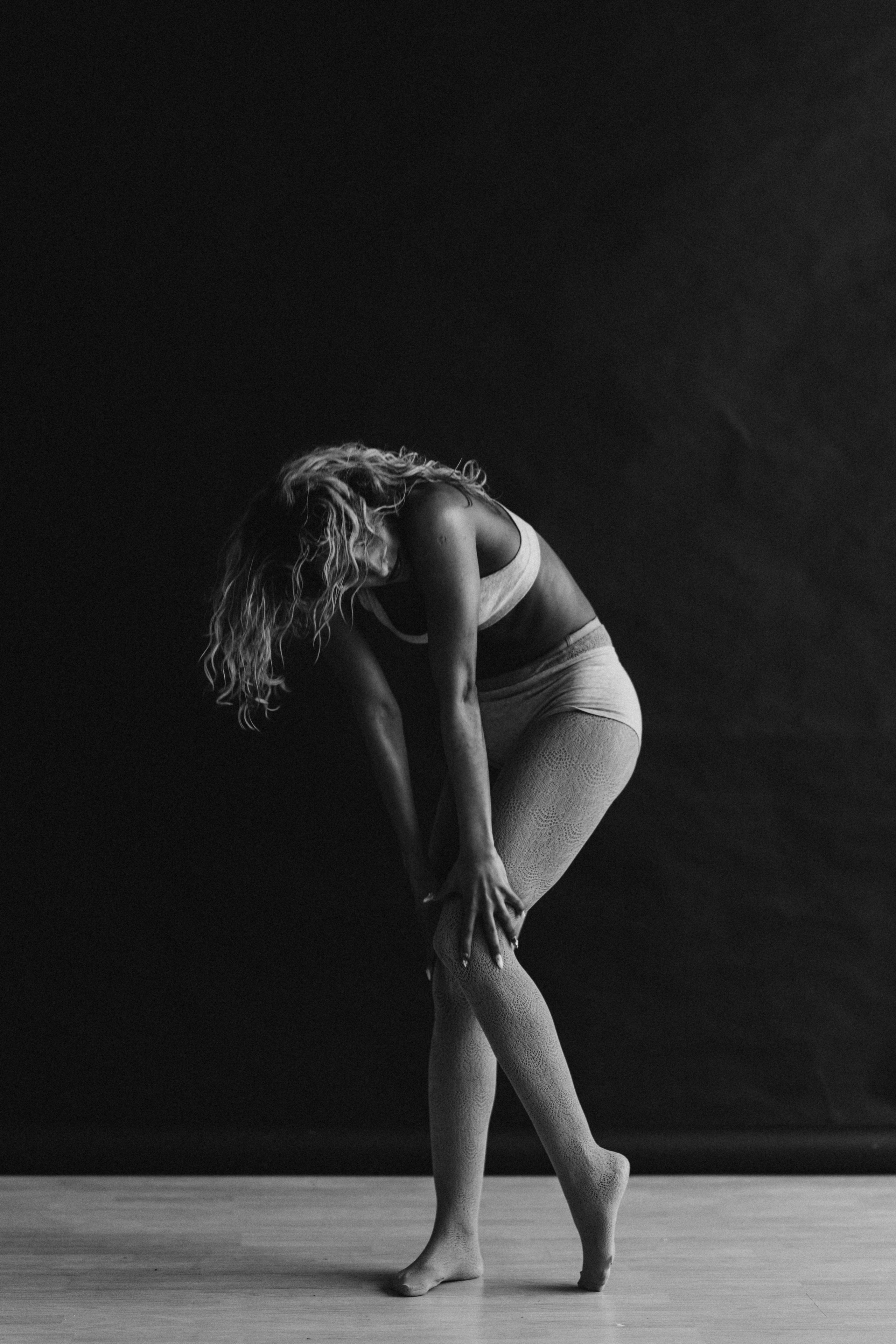 DANCERS. Victoria Olonen – Cinematic Portrait Artist | Helsinki & Europe