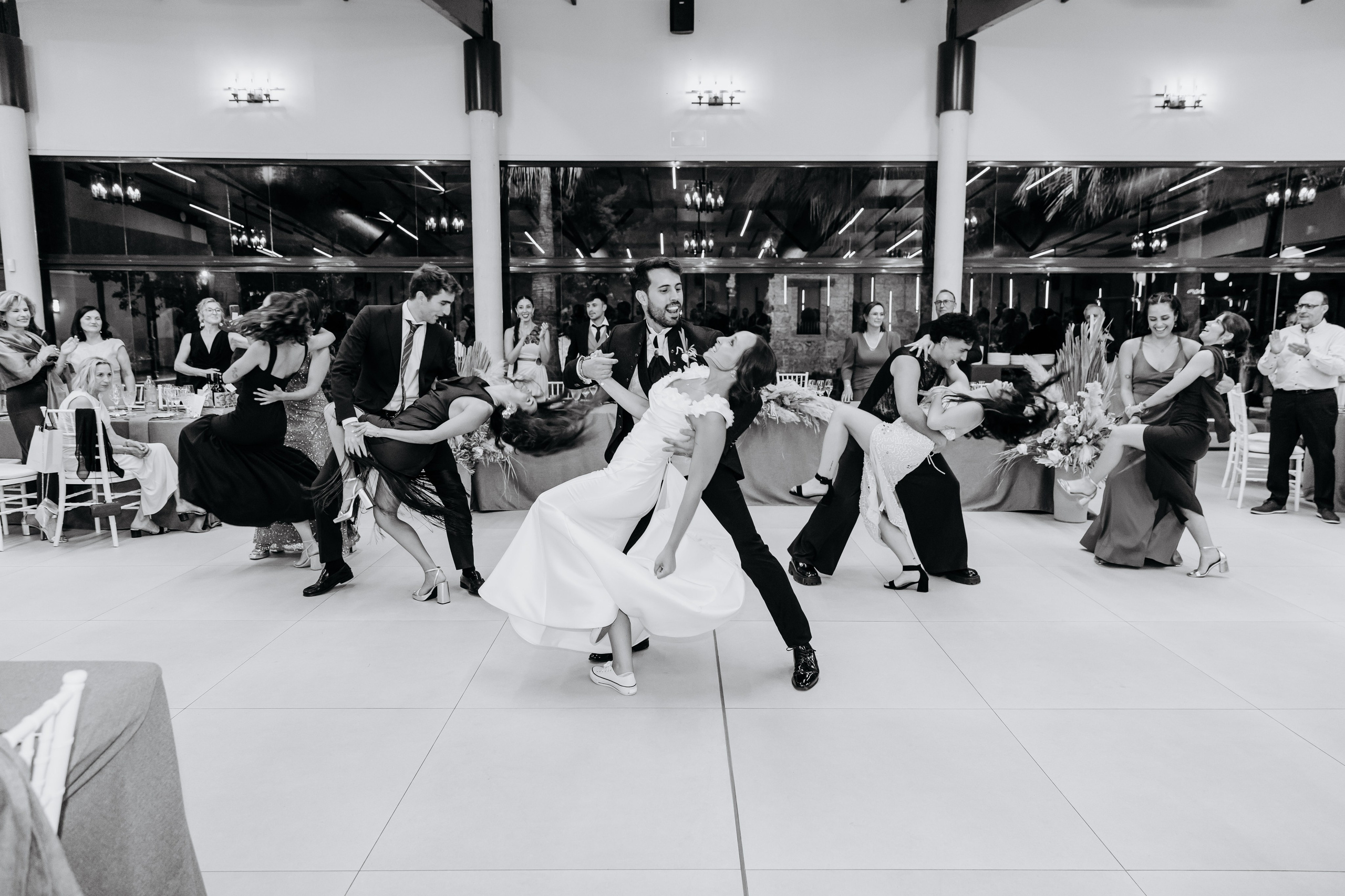 Víctor y Carmen. Ramoné Fotografía · Fotógrafo de Bodas en Alicante, Murcia y Valencia | Reportaje Natural y Documental