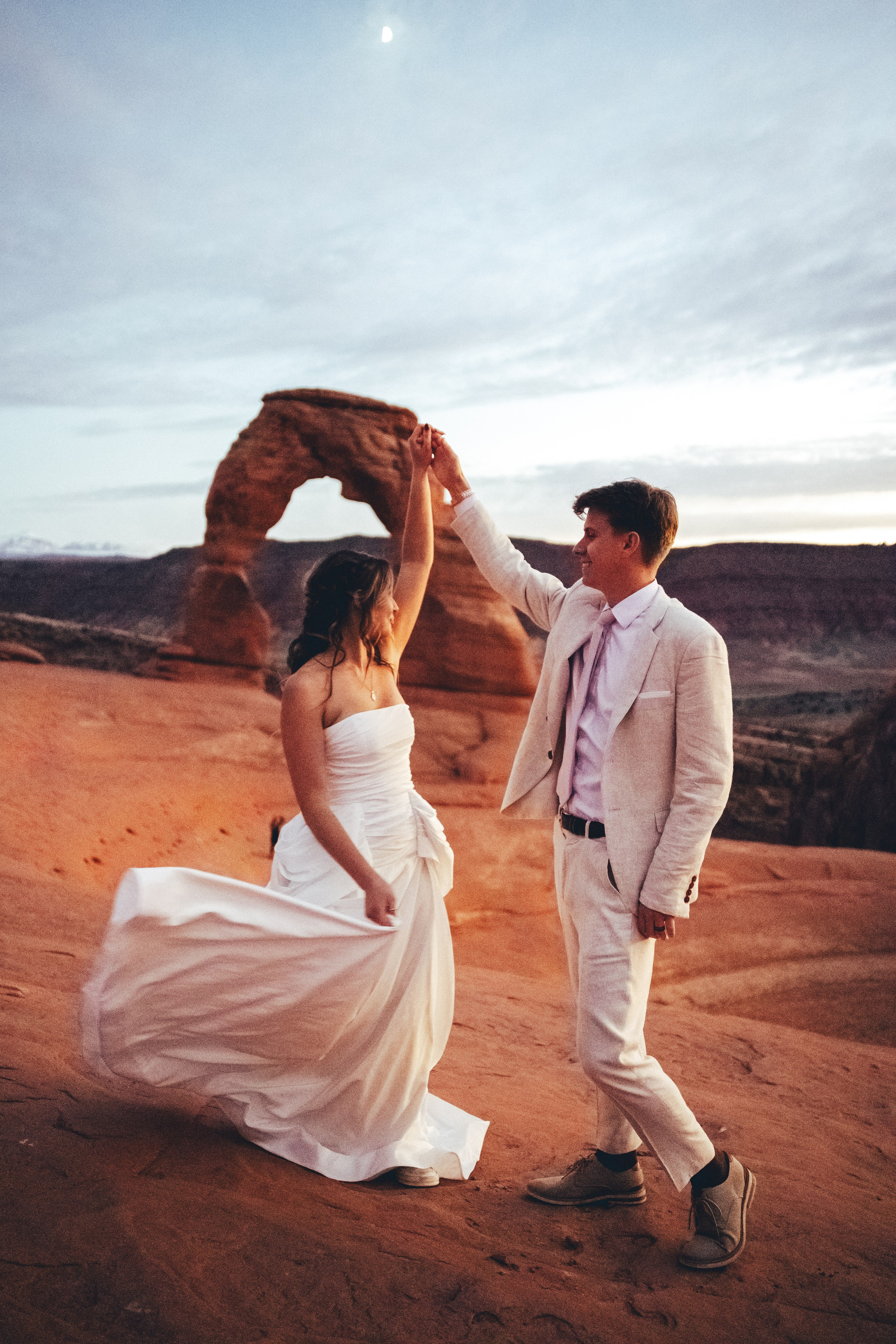 J&J at National Arches. Sara Eulalia | Virginia Photographer