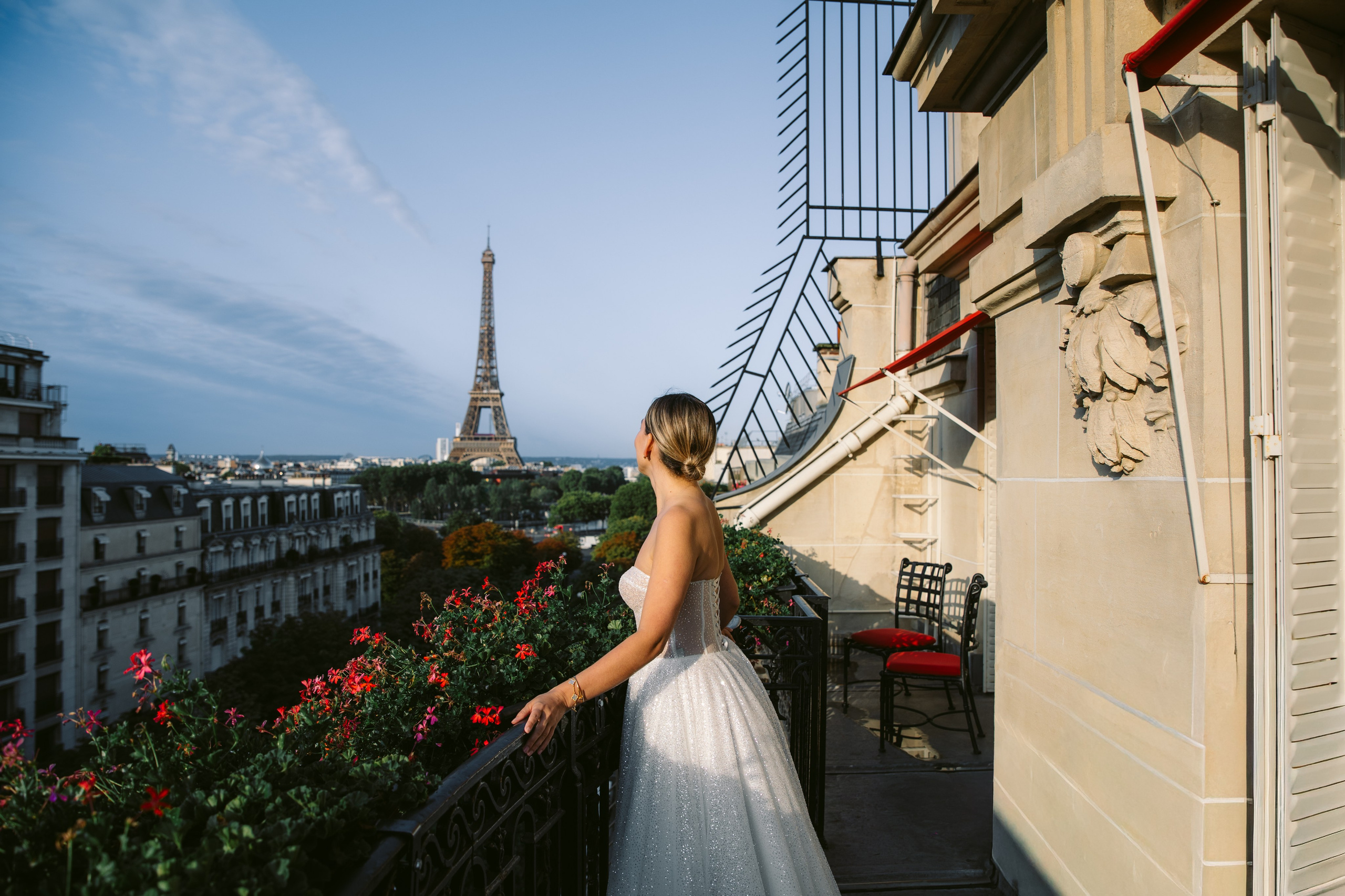 Plaza Athénée Wedding in Paris | Luxury Paris Wedding Photographer. Paris Wedding Photographer