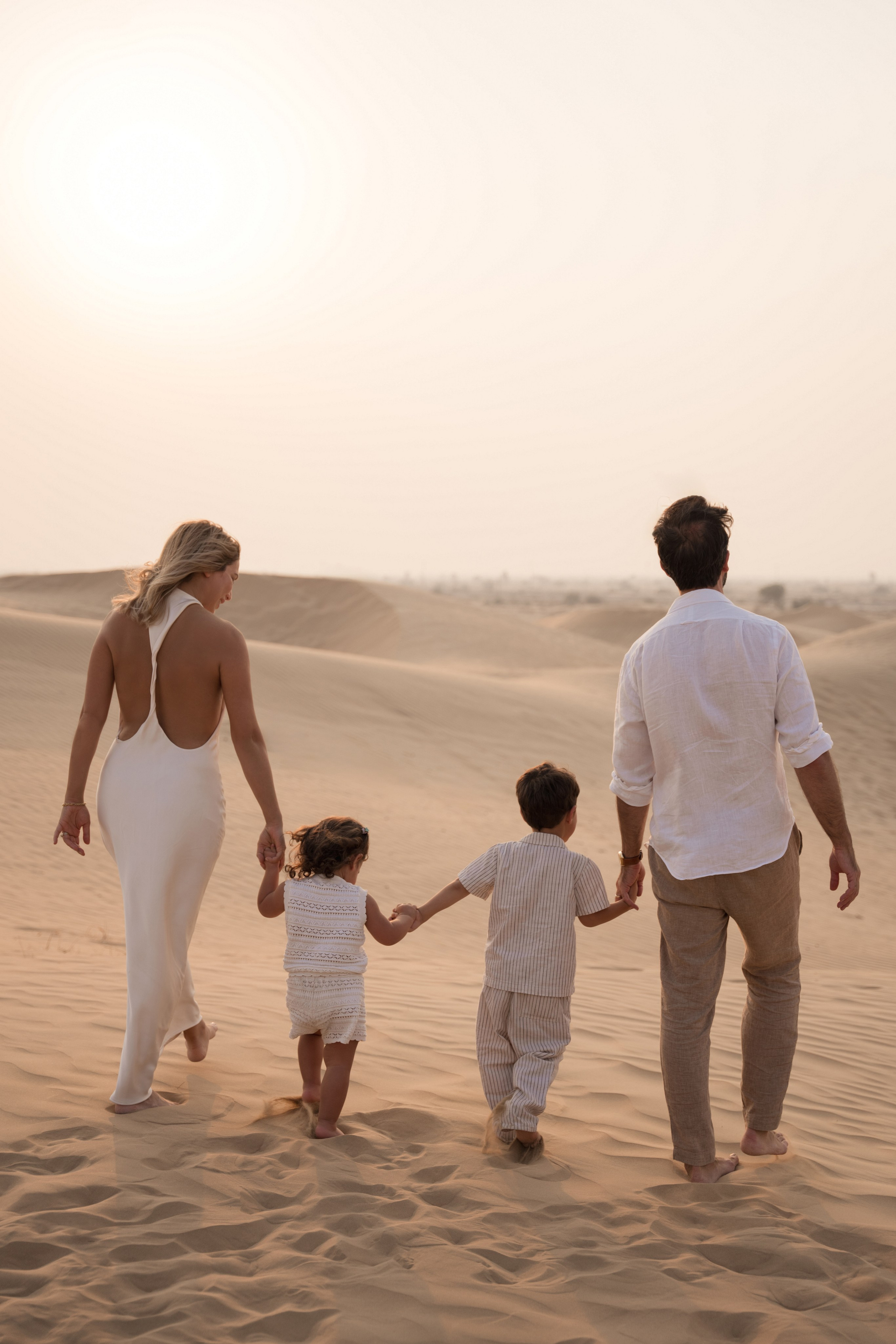 Sun, sand & family. Angela Iakovleva — Family Photographer in Dubai