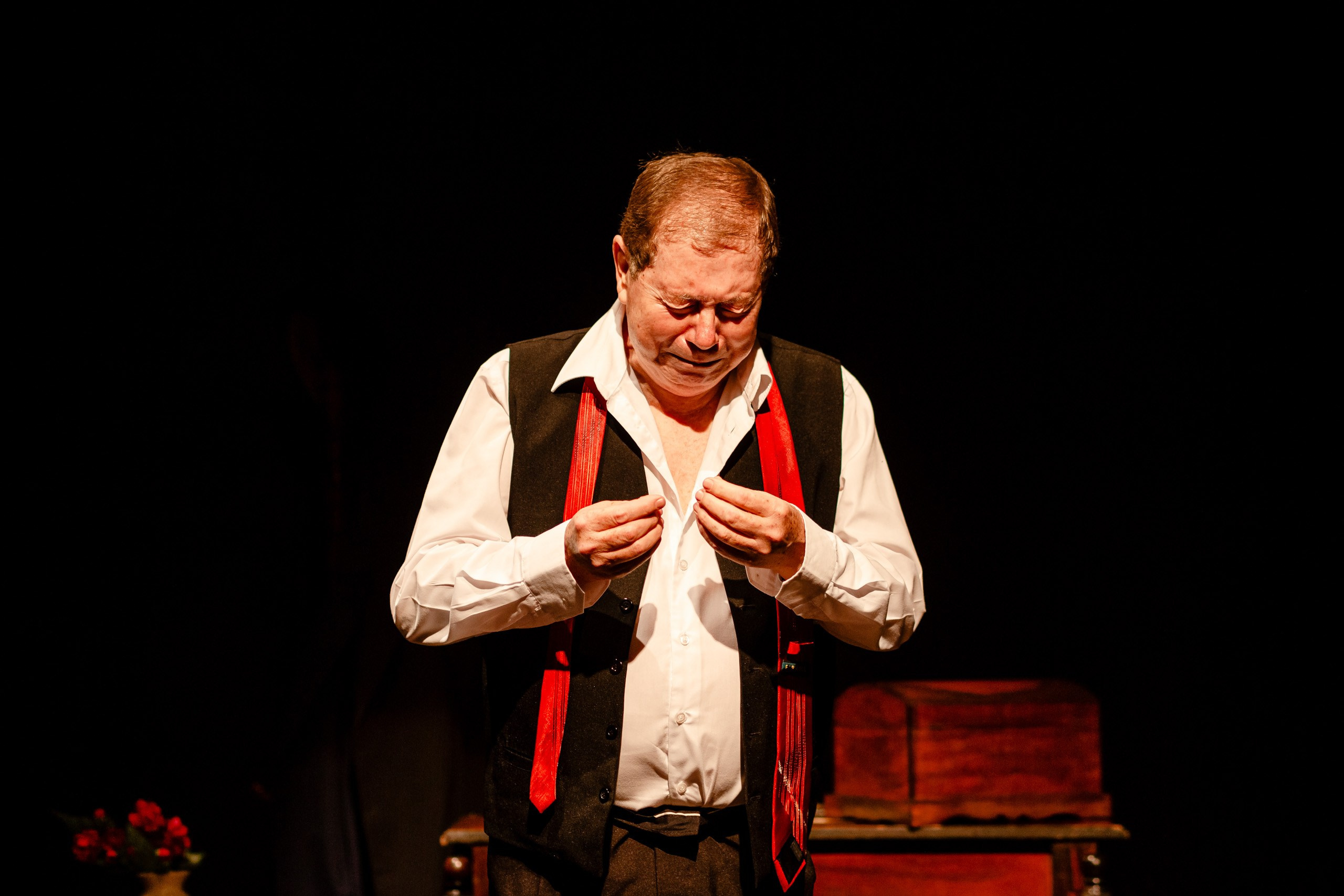 Espetáculo teatral As Pessoas de Minha Pessoa — Valentim Schmoeler