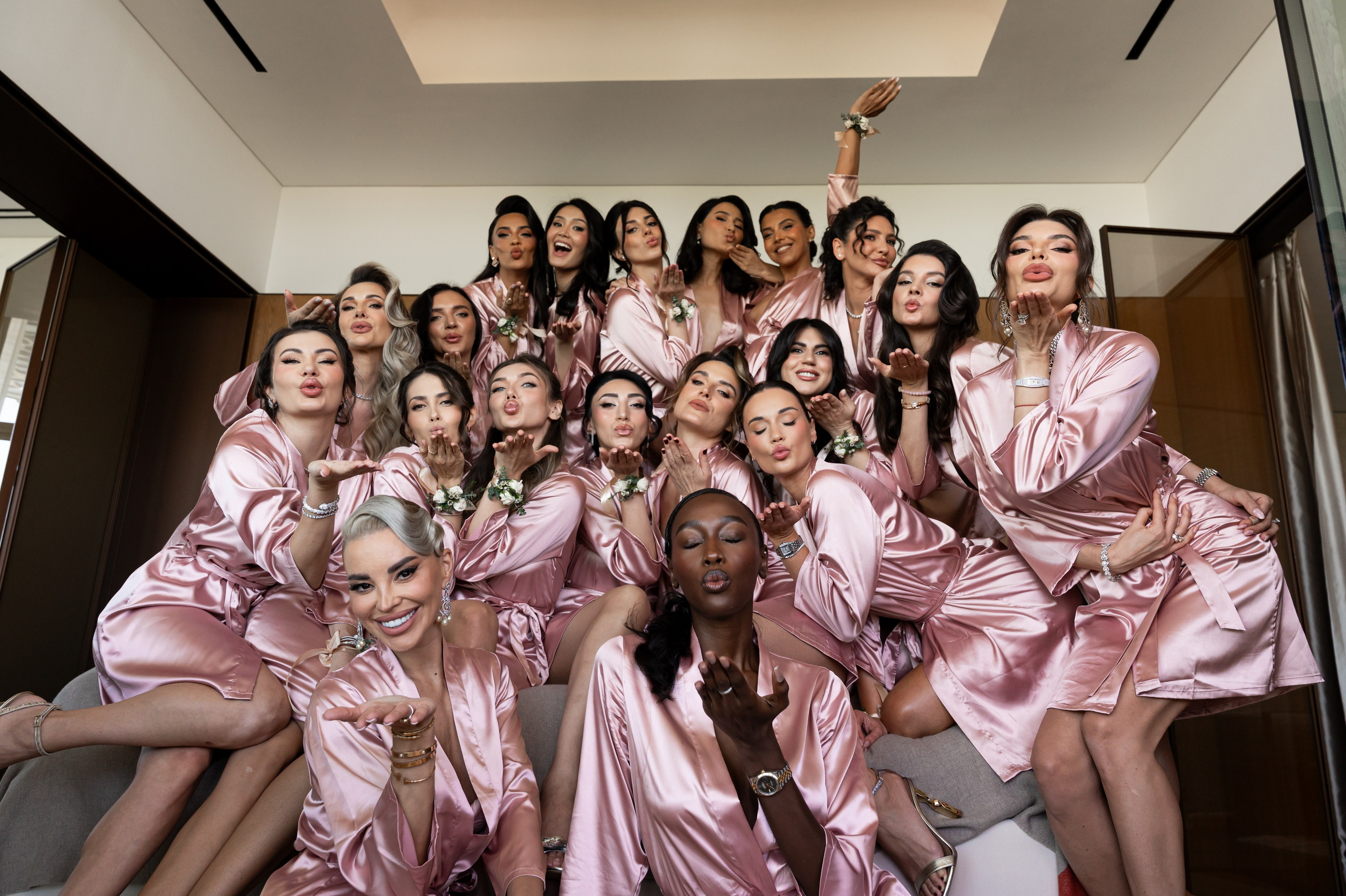 WEDDING. Photo and video production. Editing & retouching services. Training