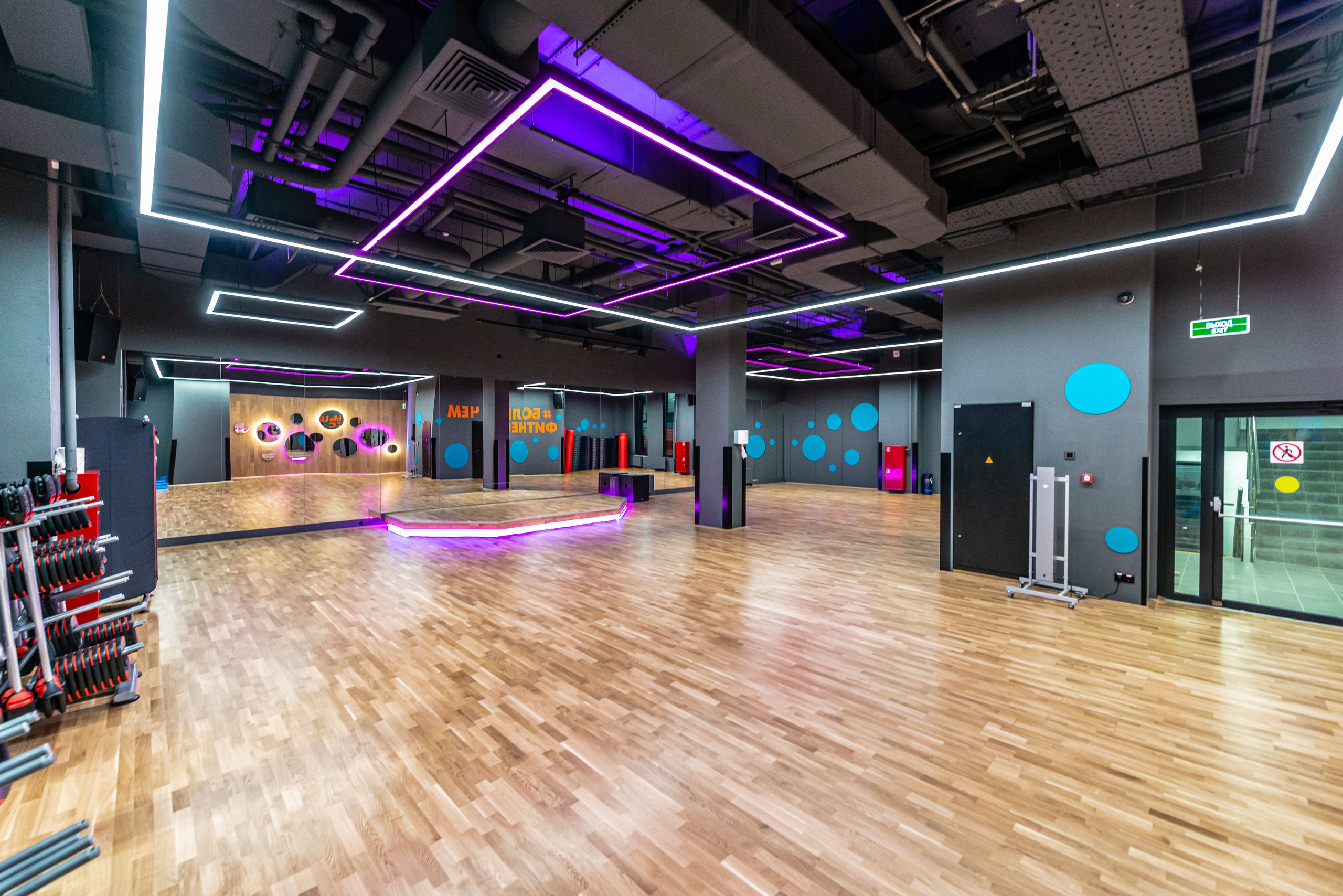 Фитнес-клуб DDX Fitness в Жулебино. ФОТОГРАФ МЕКСИКА КИНТАНА-РОО