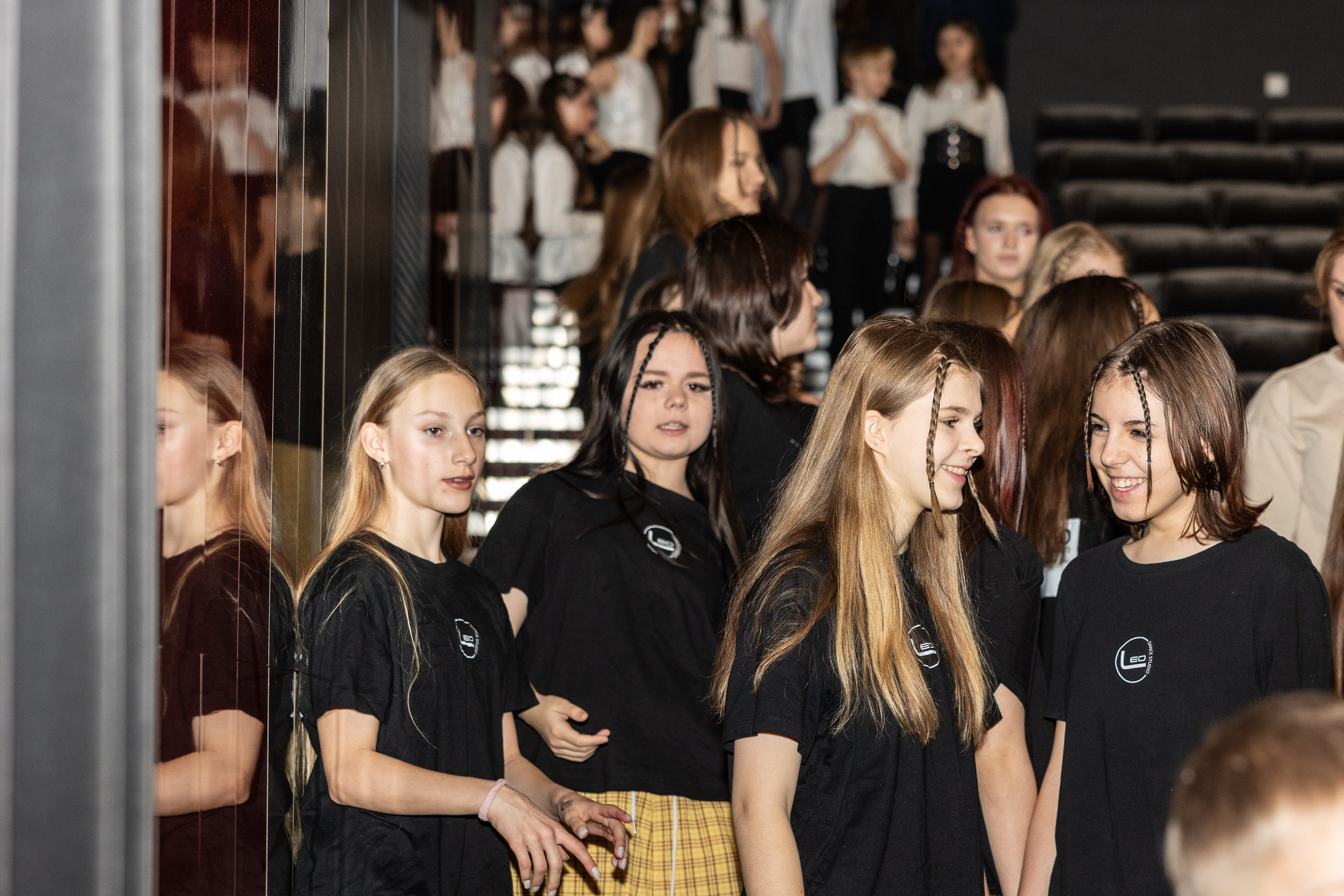 LEO DANCE SHOW WINTER 2025. Семейный и детский фотограф в Варшаве Мила Бобровская