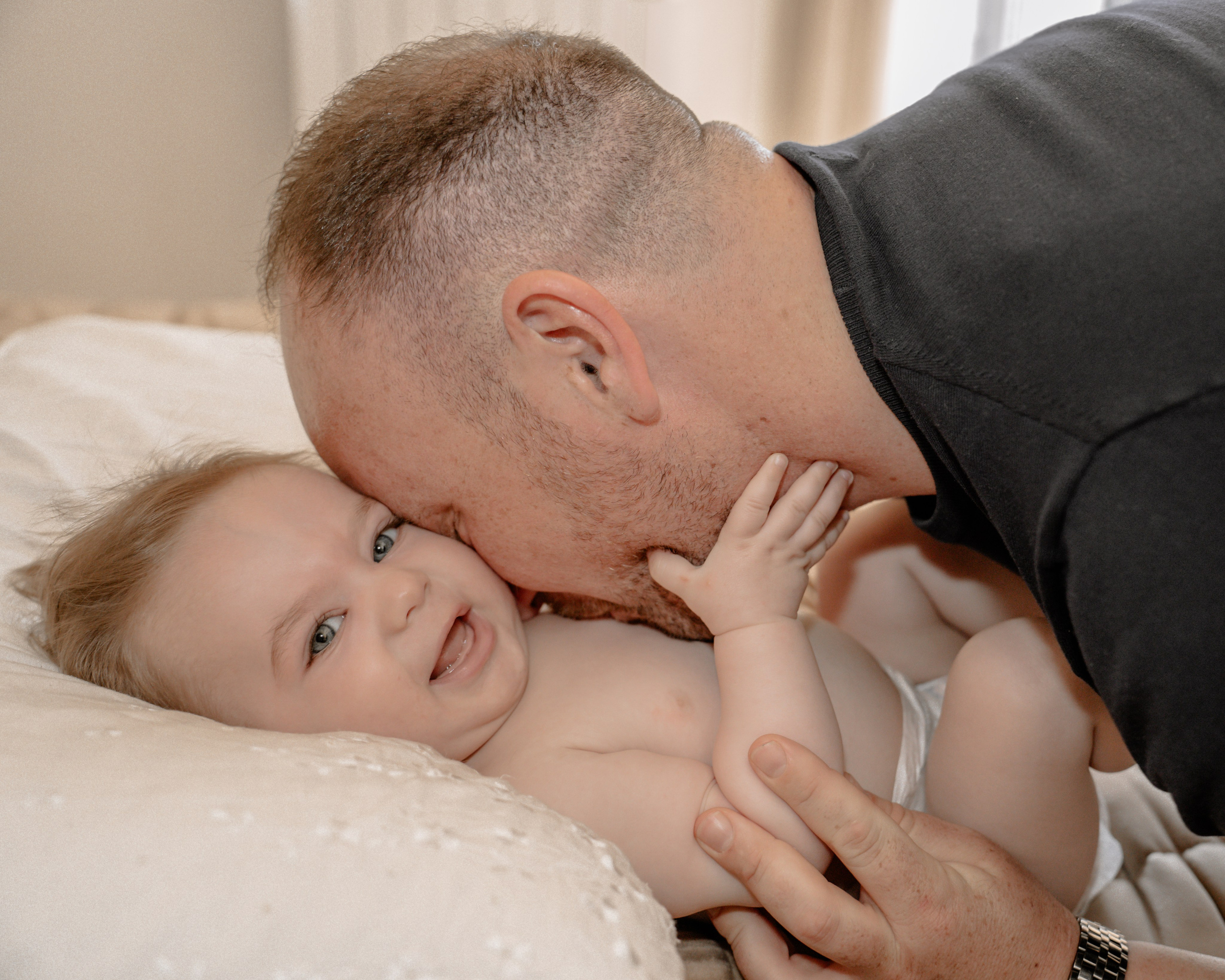 Ritratti di Bambini | Emozioni e Innocenza in Fotografia. Fotografa maternity, family e business a Pomezia e Roma – Simona Henkel