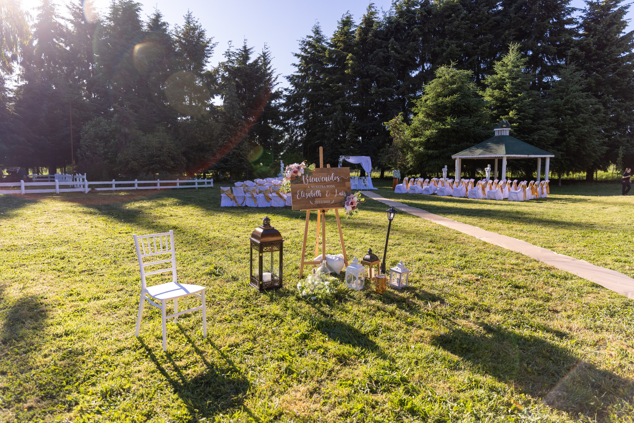 Elizabeth & Luis. Dinka & Emilio - El arte de preservar lo que no se repite